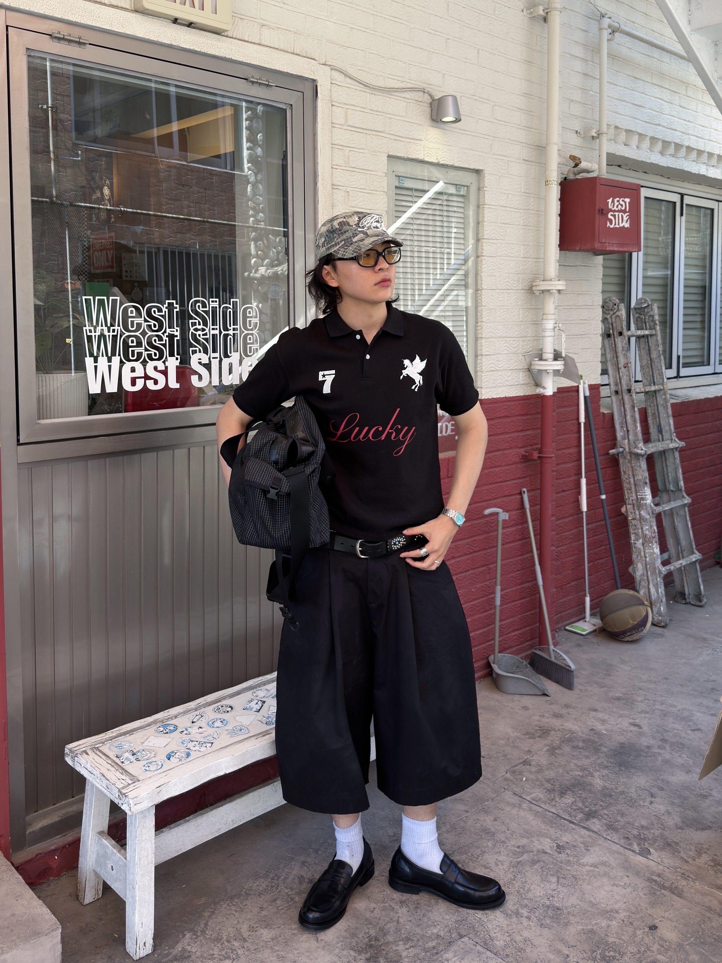I FEEL LUCKY Lucky Koin Polo Shirt Black, Supreme Duffle Bag Black - 24SS 착용 스타일 - 3
