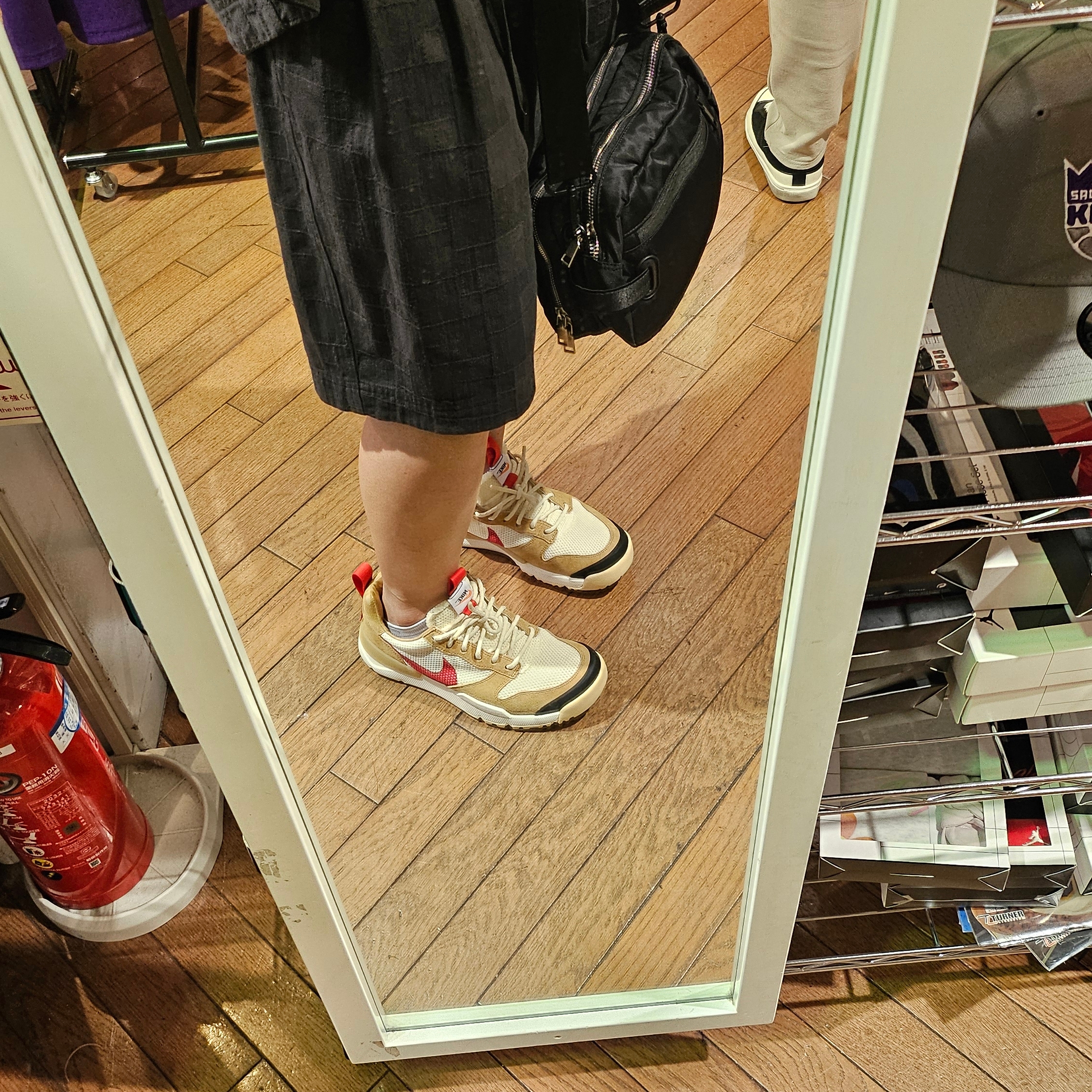 Nike x Tom Sachs Mars Yard Shoe 3.0 Space Camp 착용 스타일 - 5