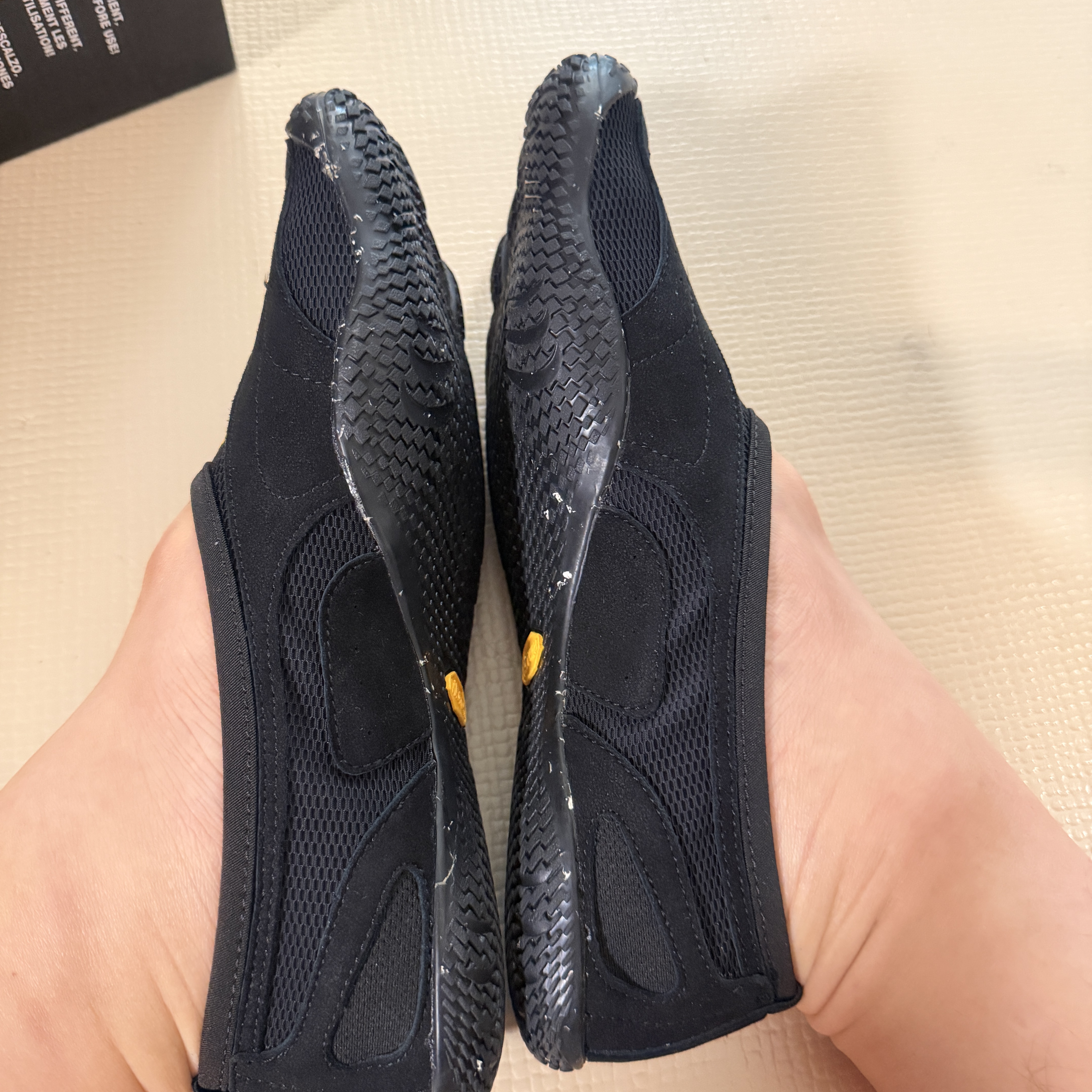 Vibram Fivefingers Jaya Evo Black 착용 스타일 - 3