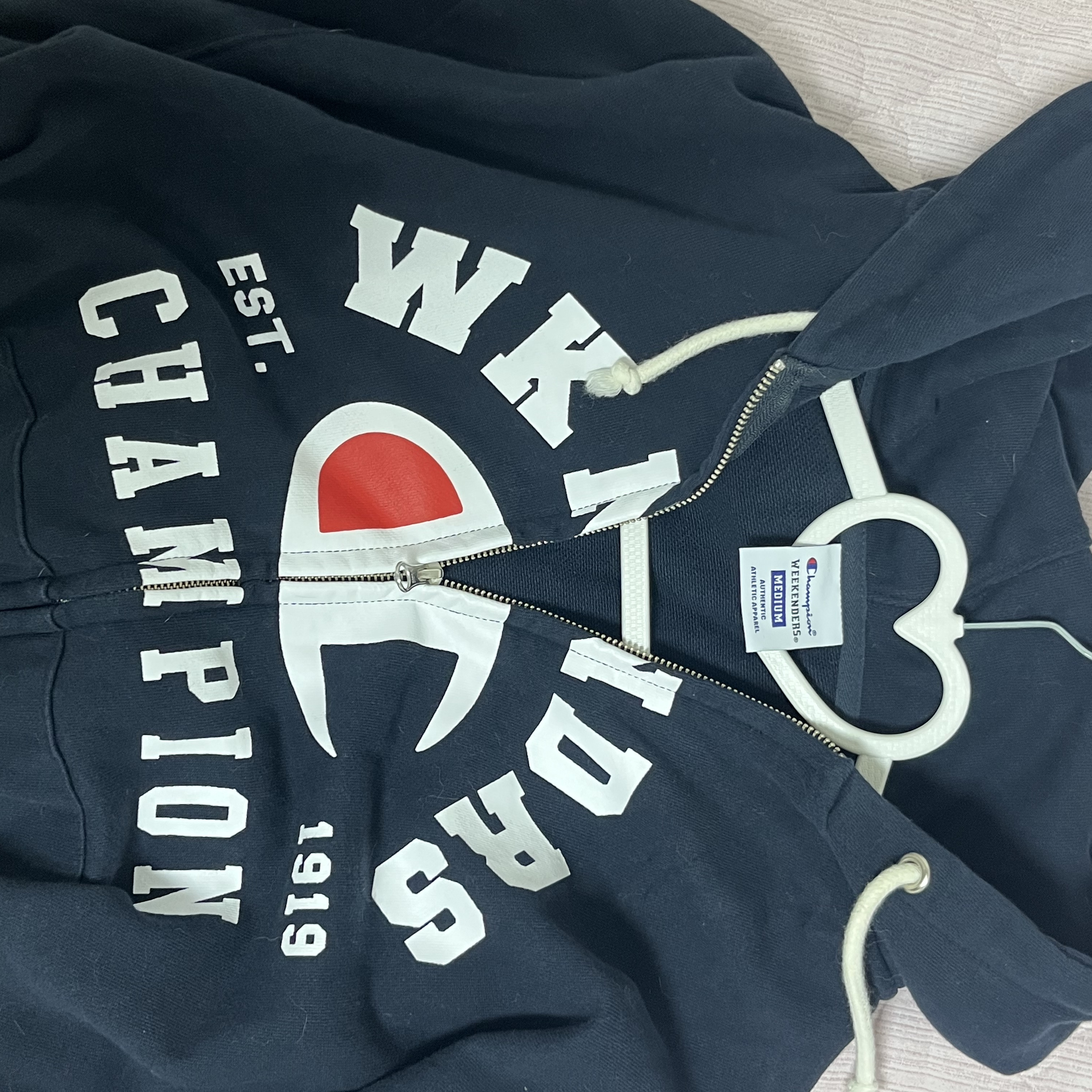 WKNDRS x Champion Logo Zip-Up Hoodie Navy 착용 스타일
