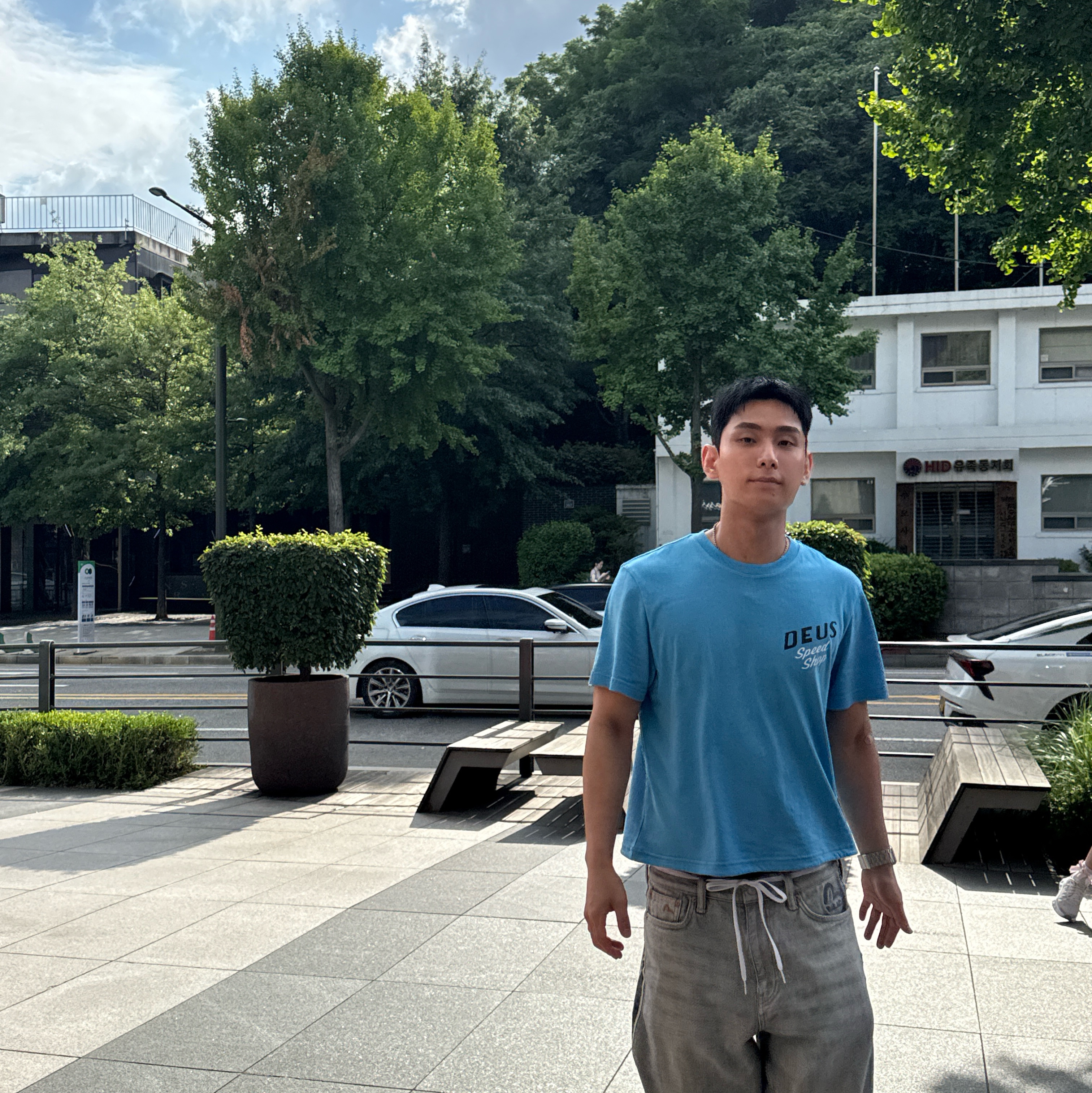 팔라스 x 에비수 P90 배기 진 리버스 인디고 - 26SS, 아디다스 스탠 스미스 데콘 클라우드 화이트 그린 착용 스타일 - 3