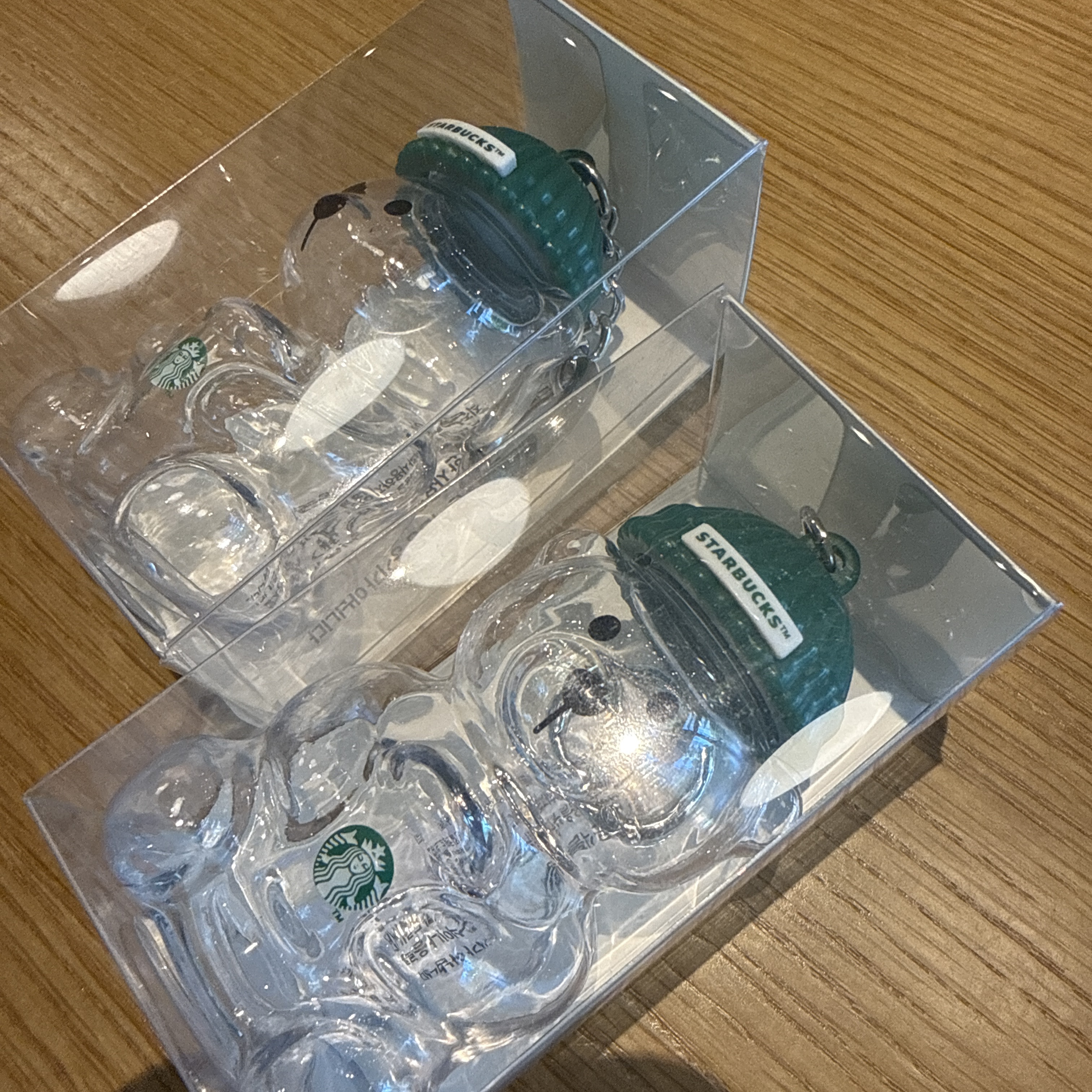 Starbucks Bearista Miniature Keyring Green 착용 스타일