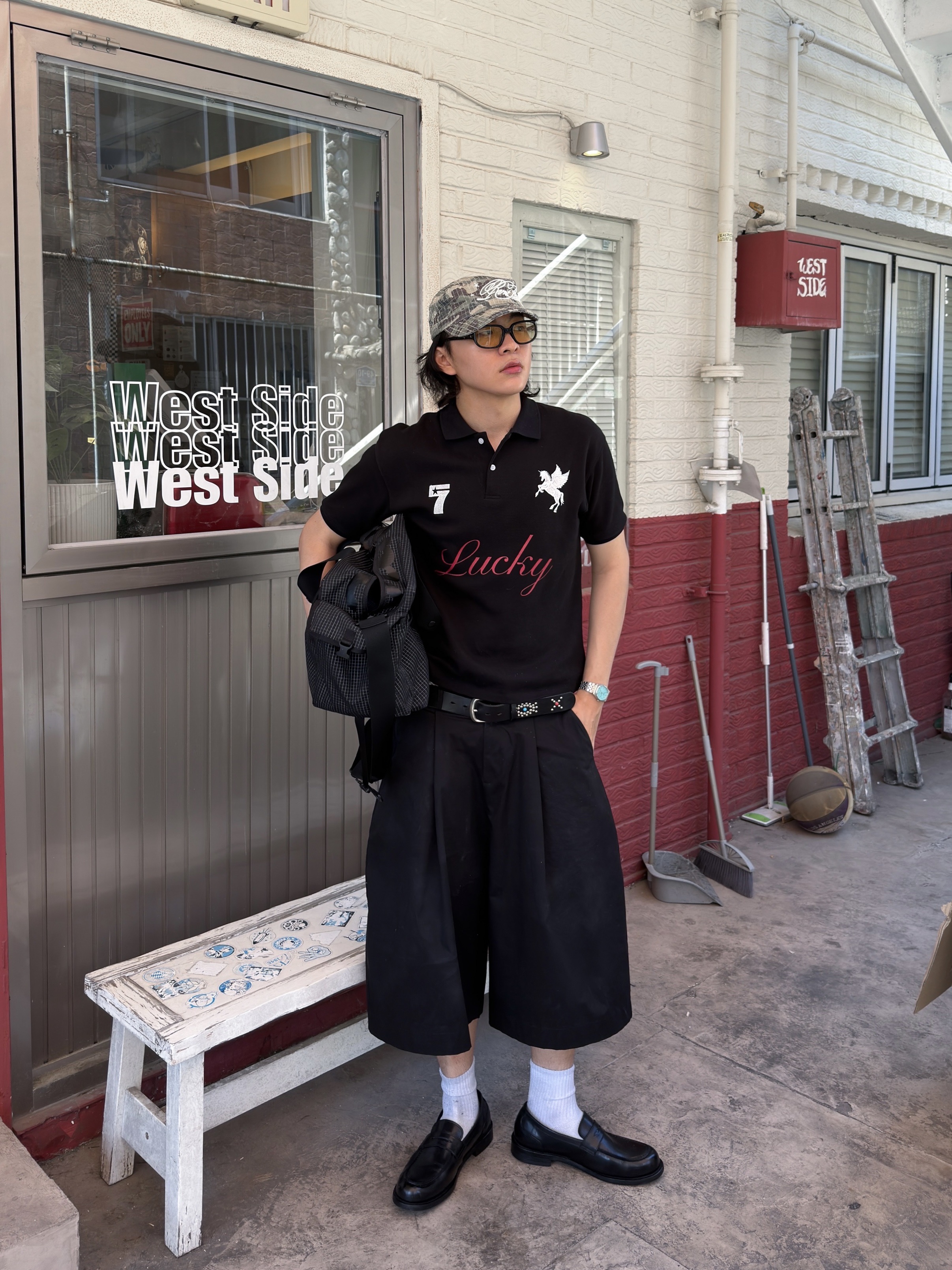 I FEEL LUCKY Lucky Koin Polo Shirt Black, Supreme Duffle Bag Black - 24SS 착용 스타일 - 1