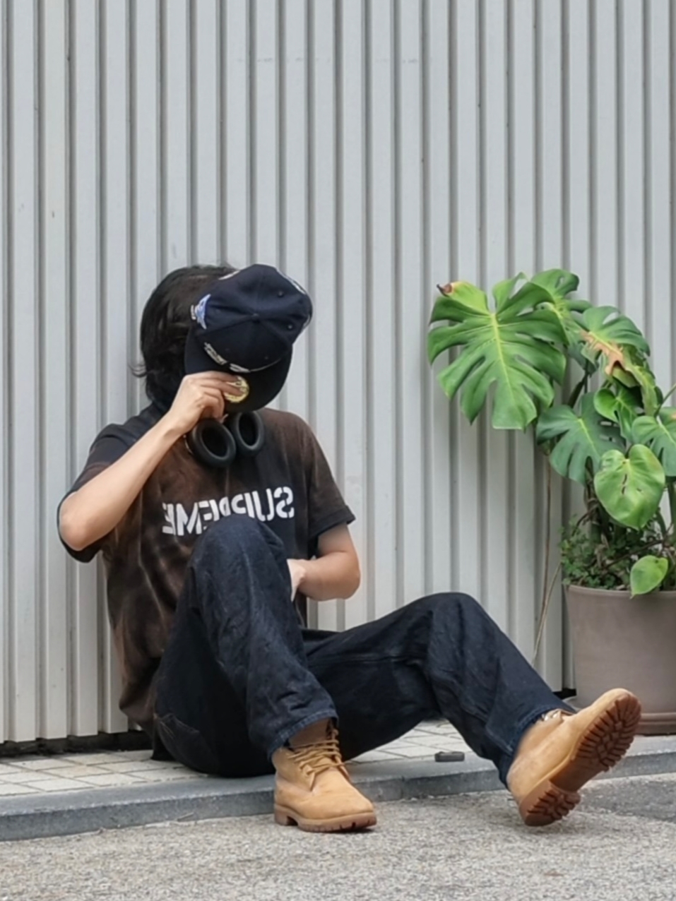 Supreme Mascots S Logo New Era Navy - 26SS, Supreme Hard T-Shirt Black - 26SS 착용 스타일 - 2