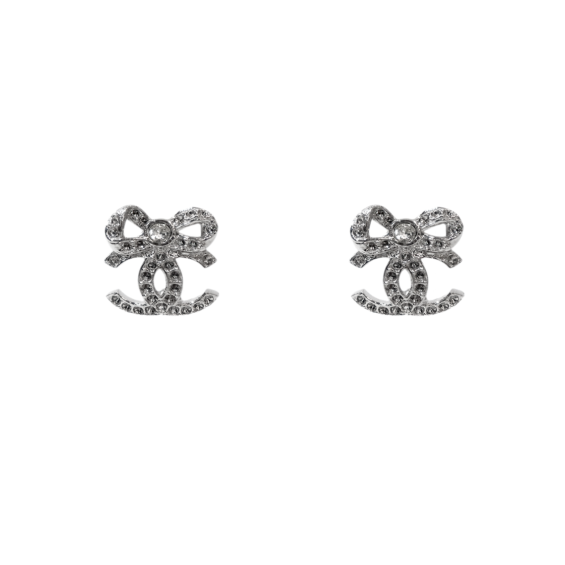 IT3BQWIO5CMN Chanel Cubic Ribbon CC Silver Earrings C-B63063