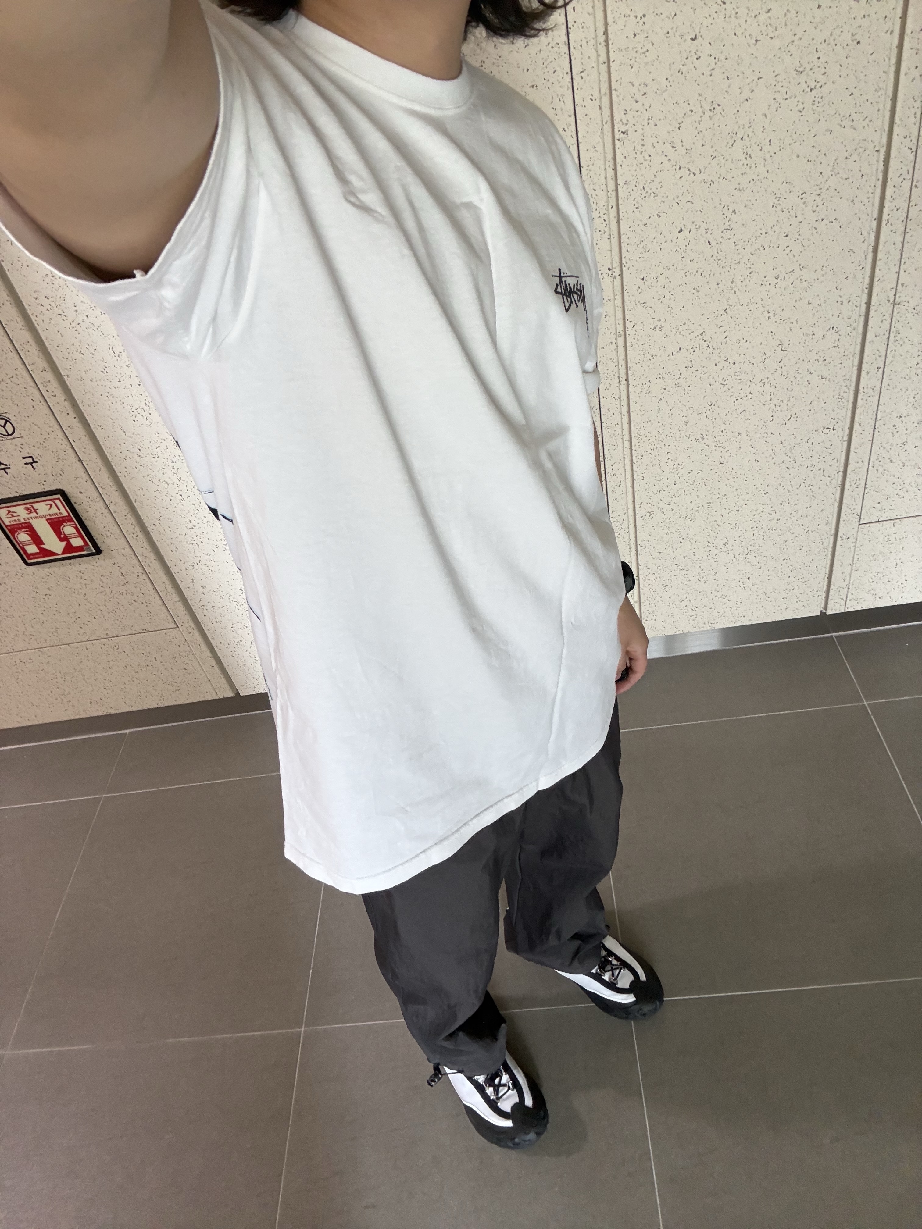 Nike x Comme des Garcons Homme Plus ACG Mountain Fly 2 Low Black White 착용 스타일 - 2