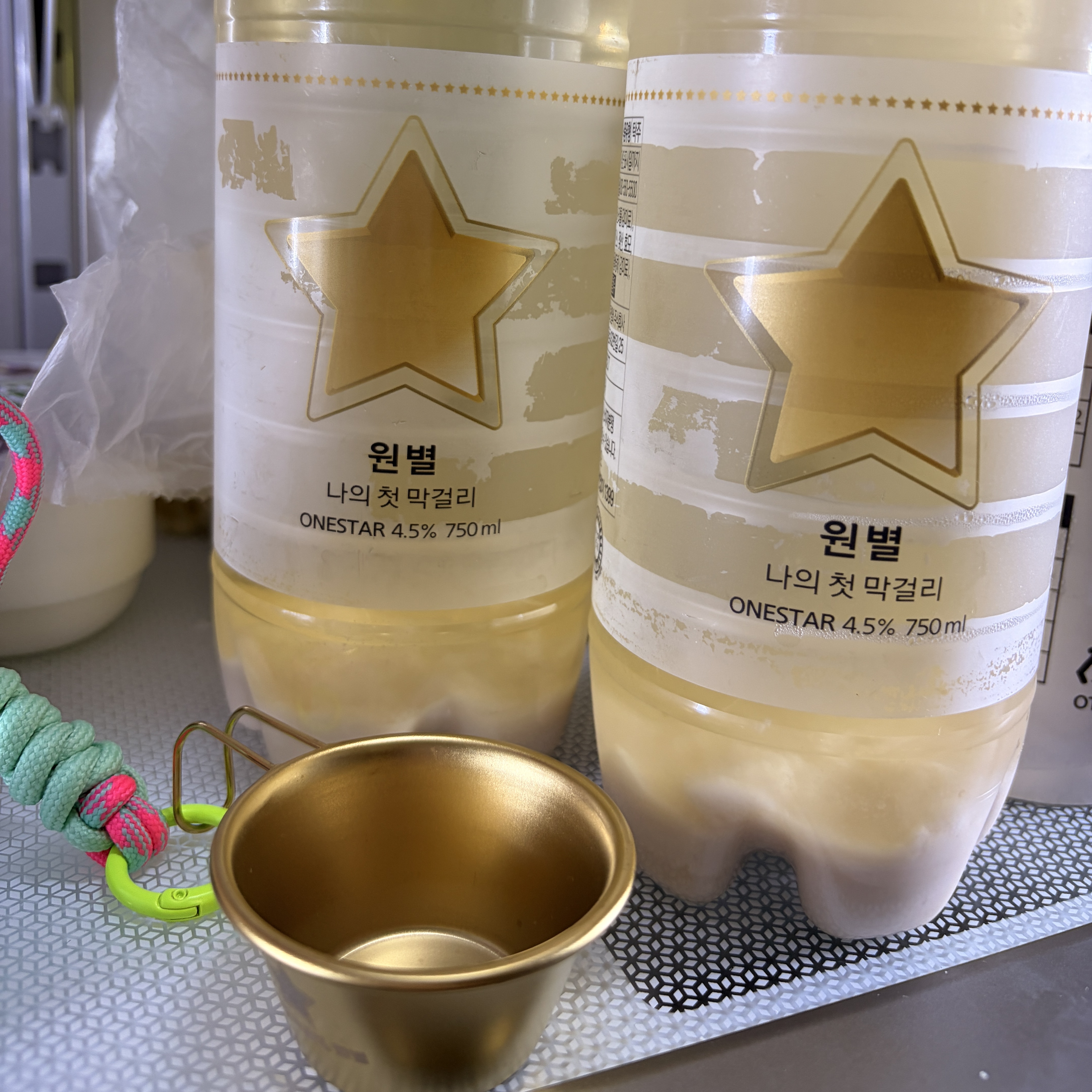 BSM Brewery Fresh Makgeolli One Star 750ml 5 Btl. 착용 스타일