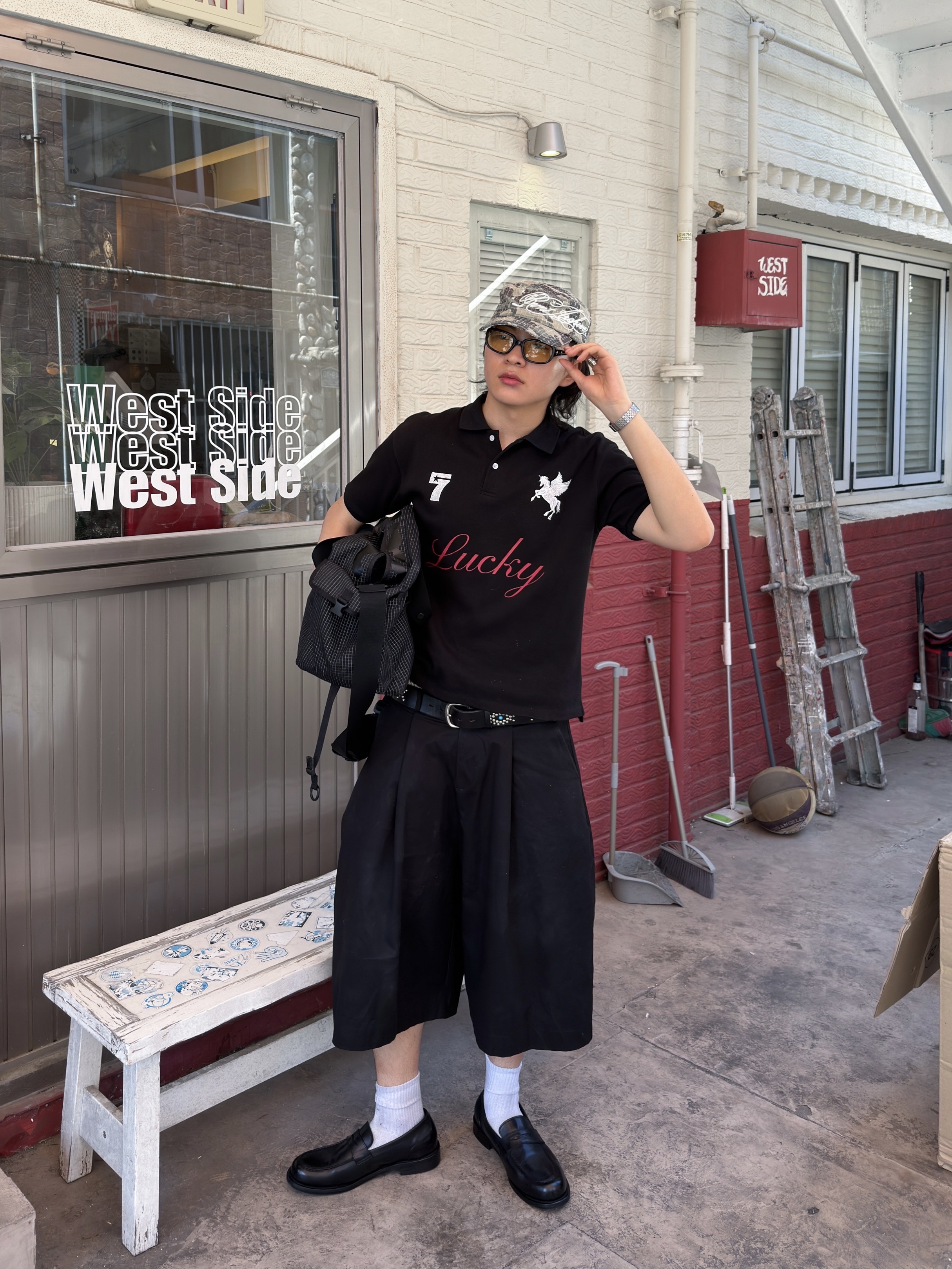 I FEEL LUCKY Lucky Koin Polo Shirt Black, Supreme Duffle Bag Black - 24SS 착용 스타일 - 4
