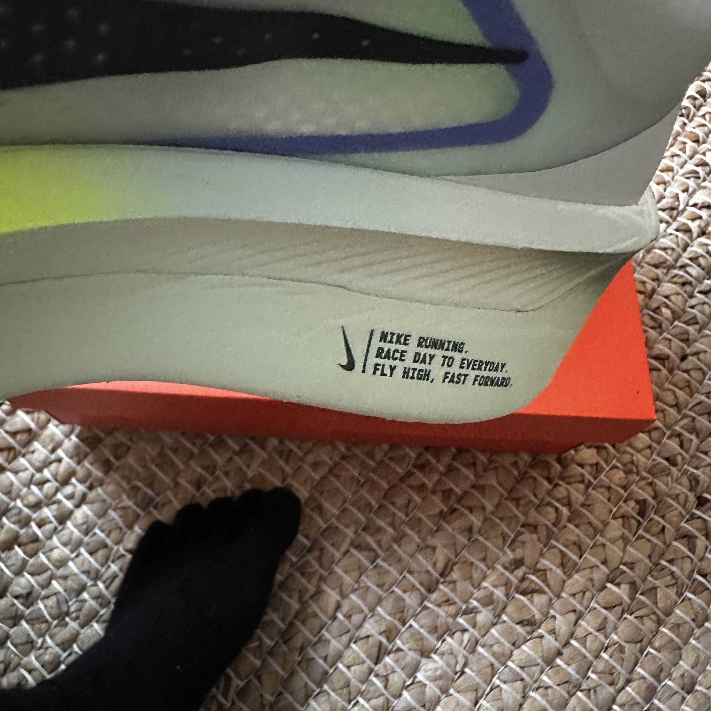 Nike Zoom Fly 6 Barely Green Volt Ice 착용 스타일 - 2
