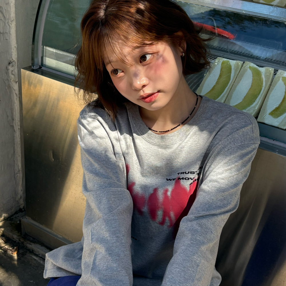 [KREAM 단독] 아모우 크라우드 롱슬리브 그레이([KREAM 단독]  AMOU Crowd Long Sleeve Gray) - 5