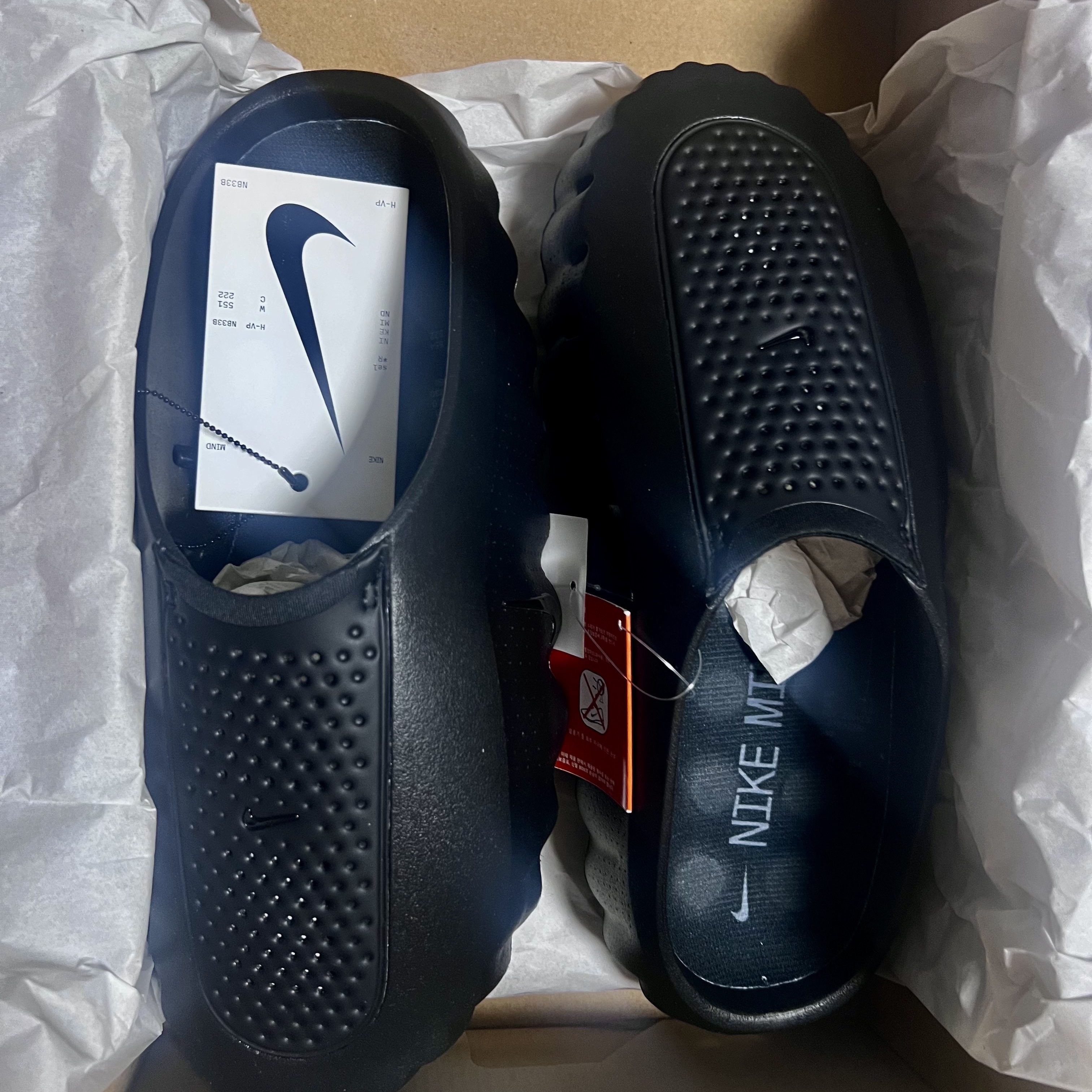Nike Mind 001 Black Anthracite 착용 스타일 - 2