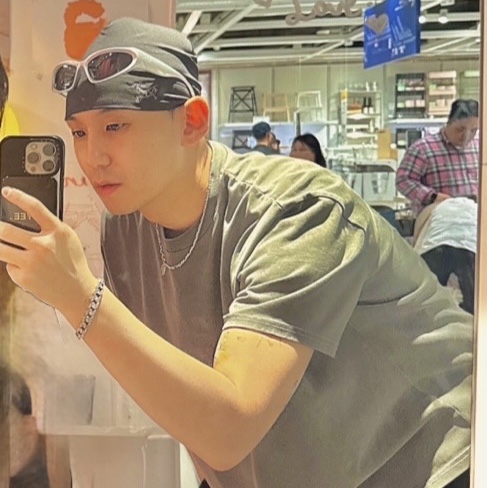 Arc'teryx Rho Toque Black 착용 스타일
