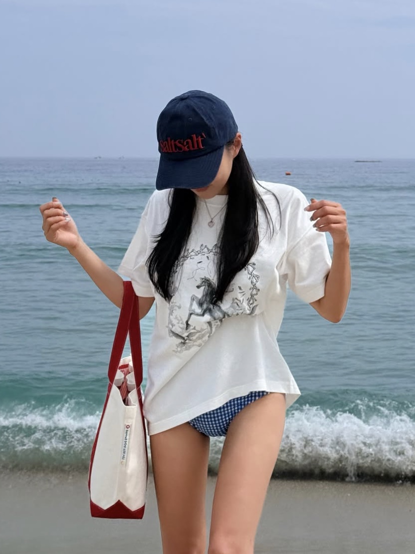 [트리플적립] PACOSPLY Liberty Fragile T-Shirts Charcoal, [트리플적립] PACOSPLY Dolly T-Shirts Black 착용 스타일 - 9