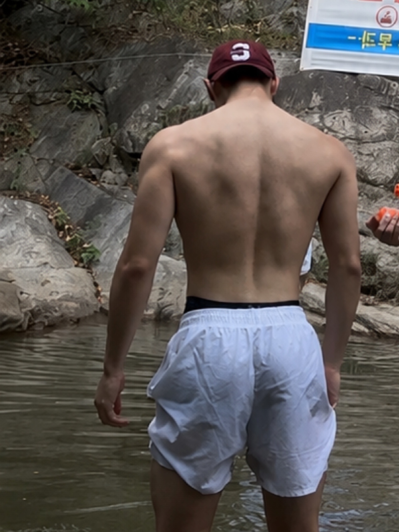 Nike Swim Essential 5 Inch Volley Shorts White 착용 스타일