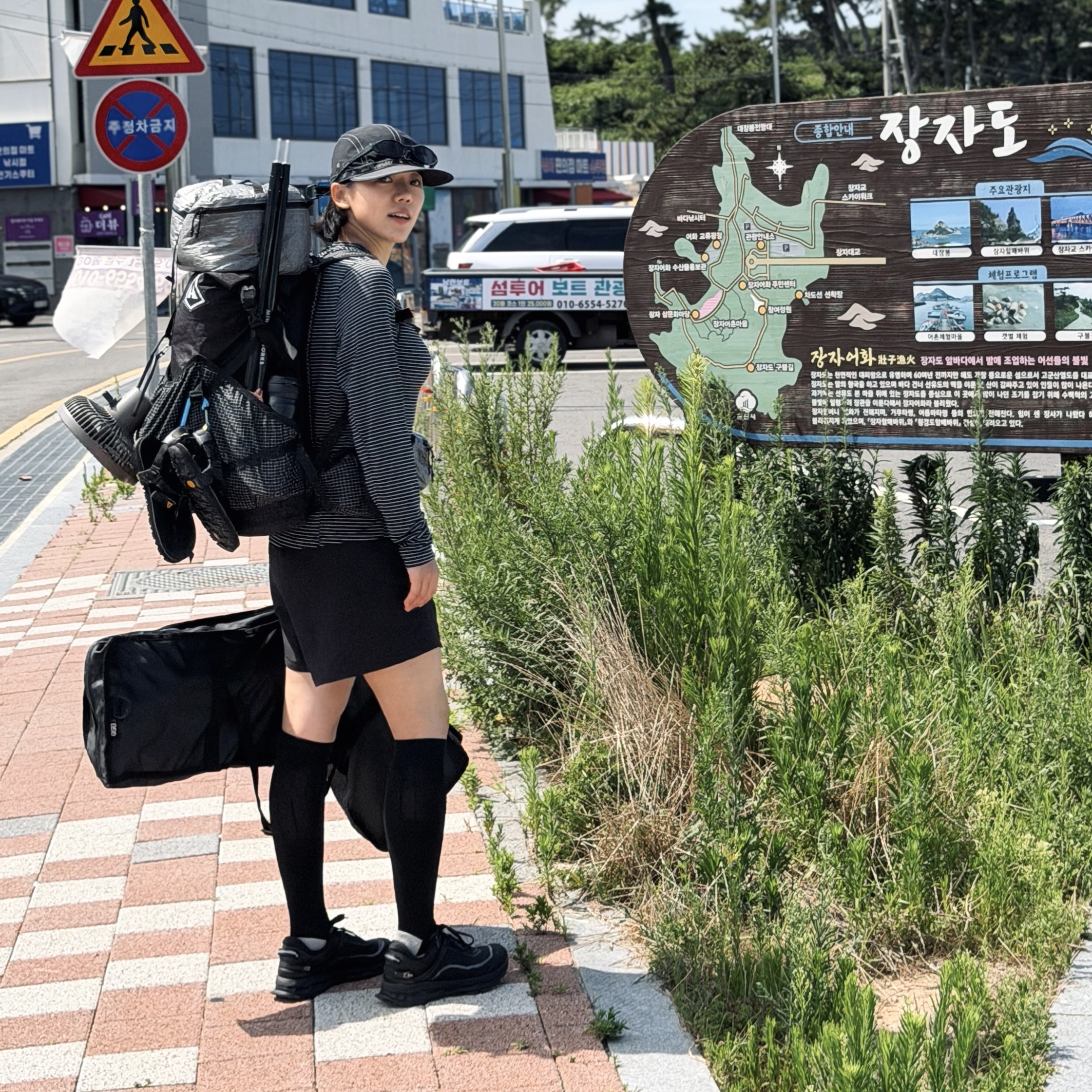 [예약판매 7/31 순차출고] SIERRA DESIGNS MUIRHIKE-50 Black 착용 스타일 - 1