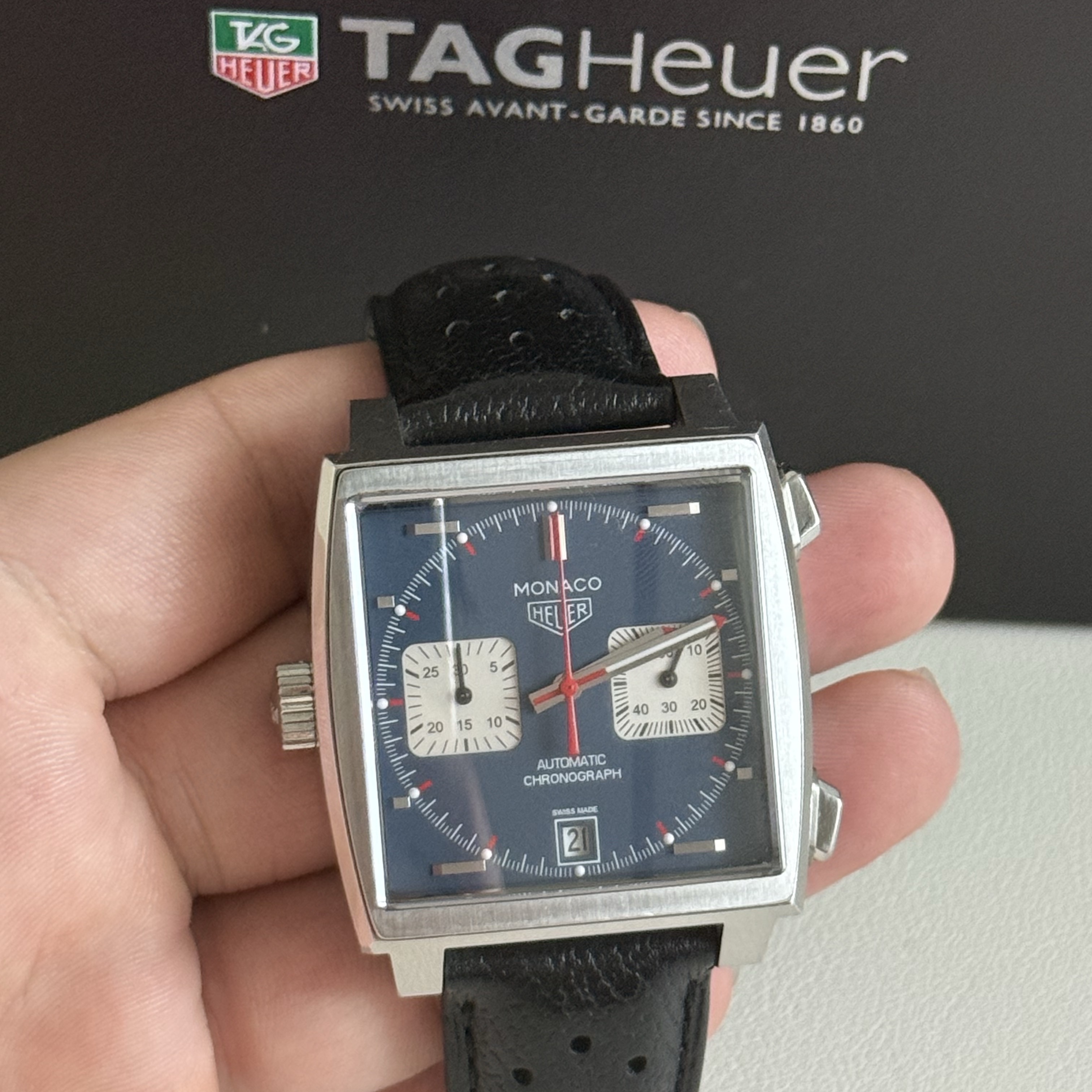 TAG Heuer Monaco Chronograph Automatic 39mm Blue 착용 스타일 - 1
