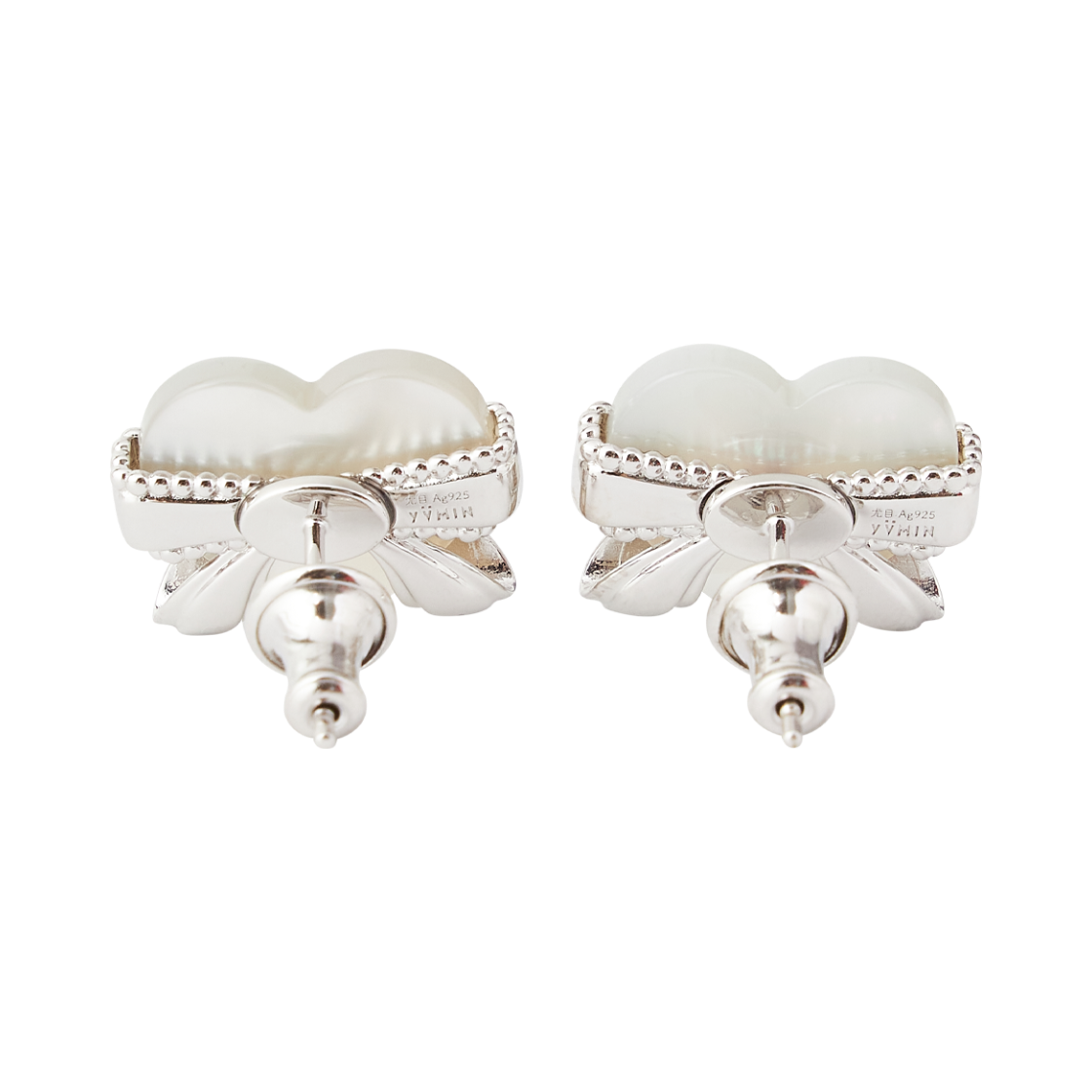 위민 하트 쉐이프 네이커 이어링 화이트 - 26FW(Yvmin Heart Shaped Nacre Earring White - 26FW) - 2