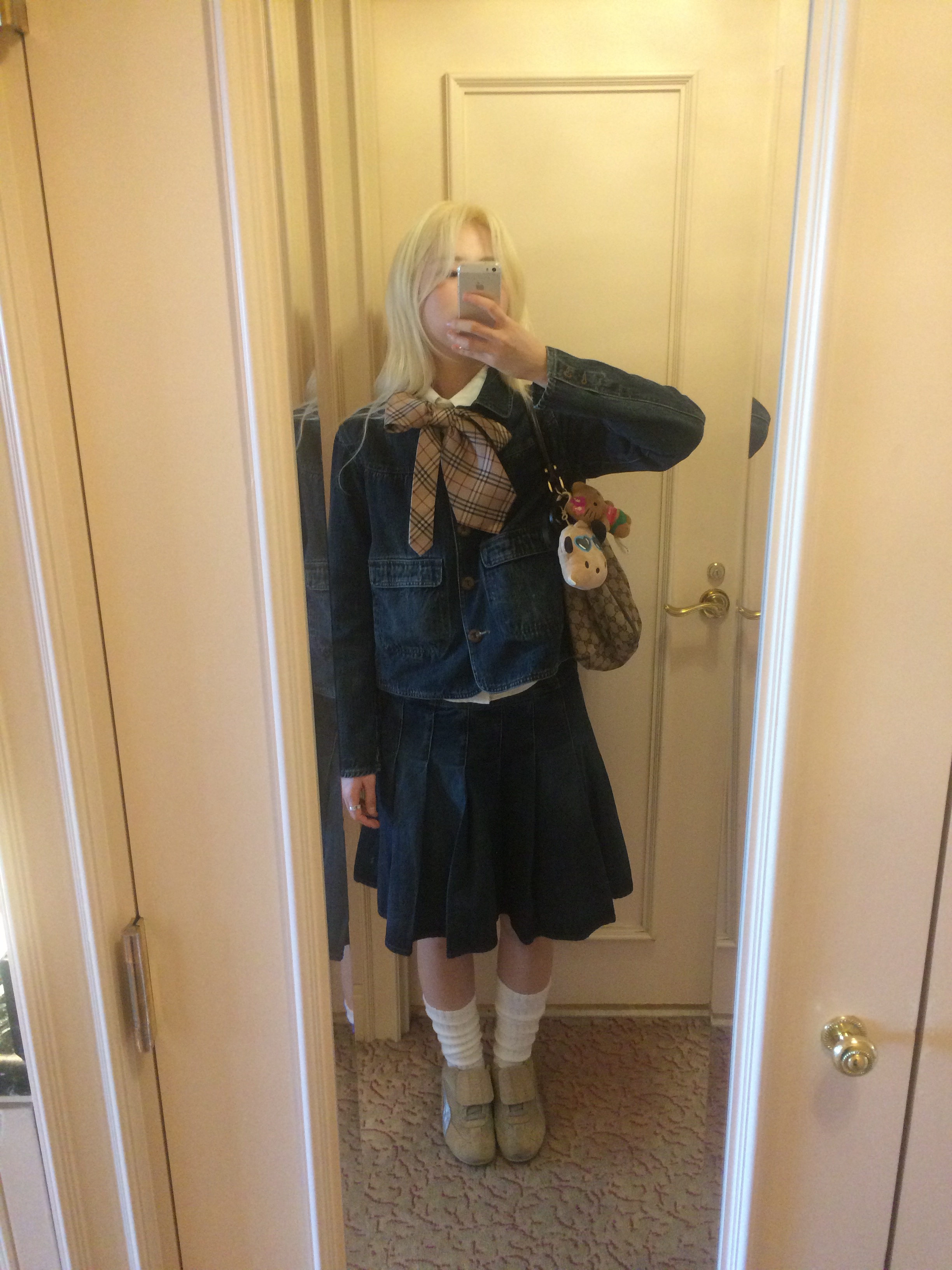 COYSEIO Deep Denim Jacket Navy, COYSEIO Deep Denim Pleats Skirt Navy 착용 스타일 - 3