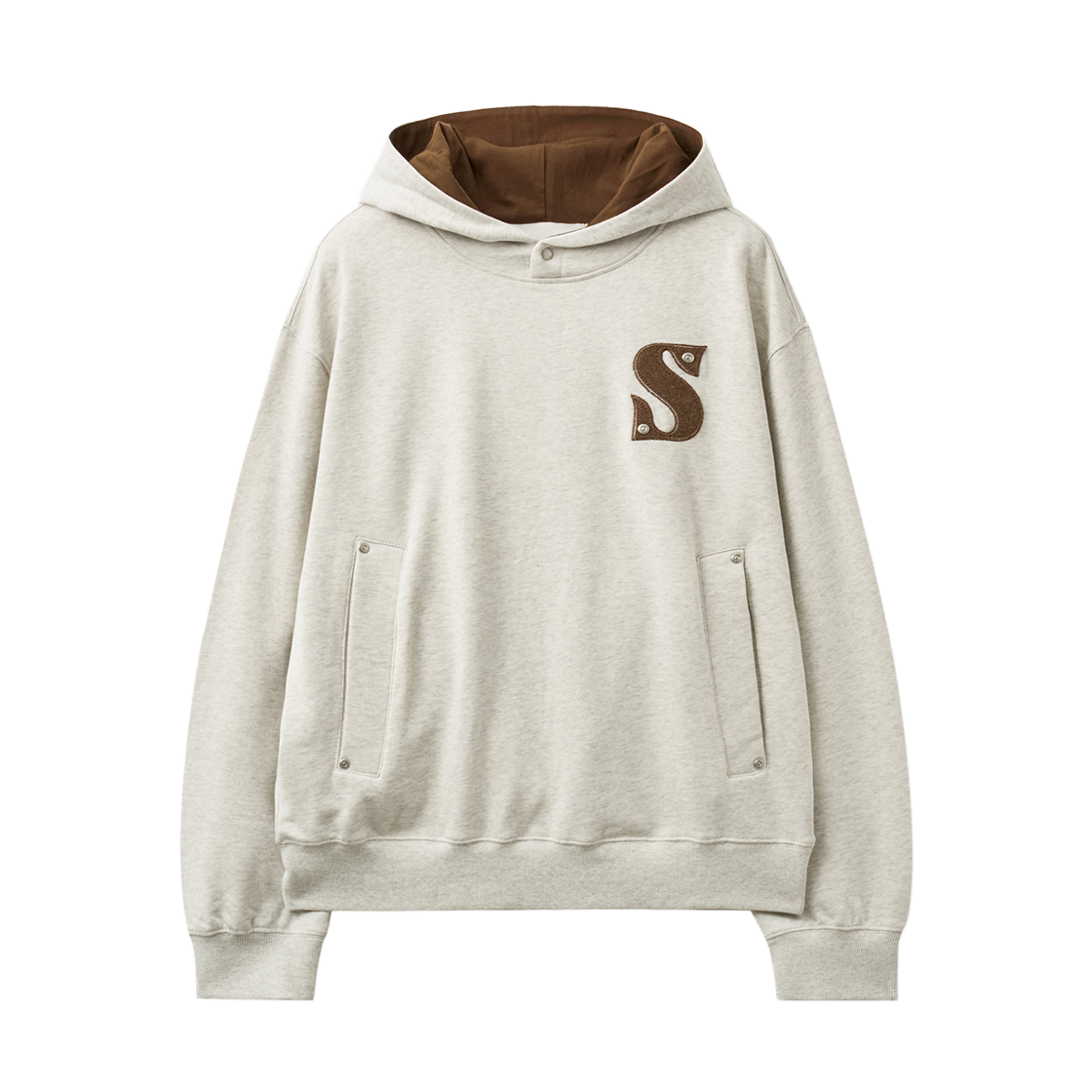 SA263UTH03OML0 SATUR Small Rivet Applique Pocket Logo Hoodie Oatmeal