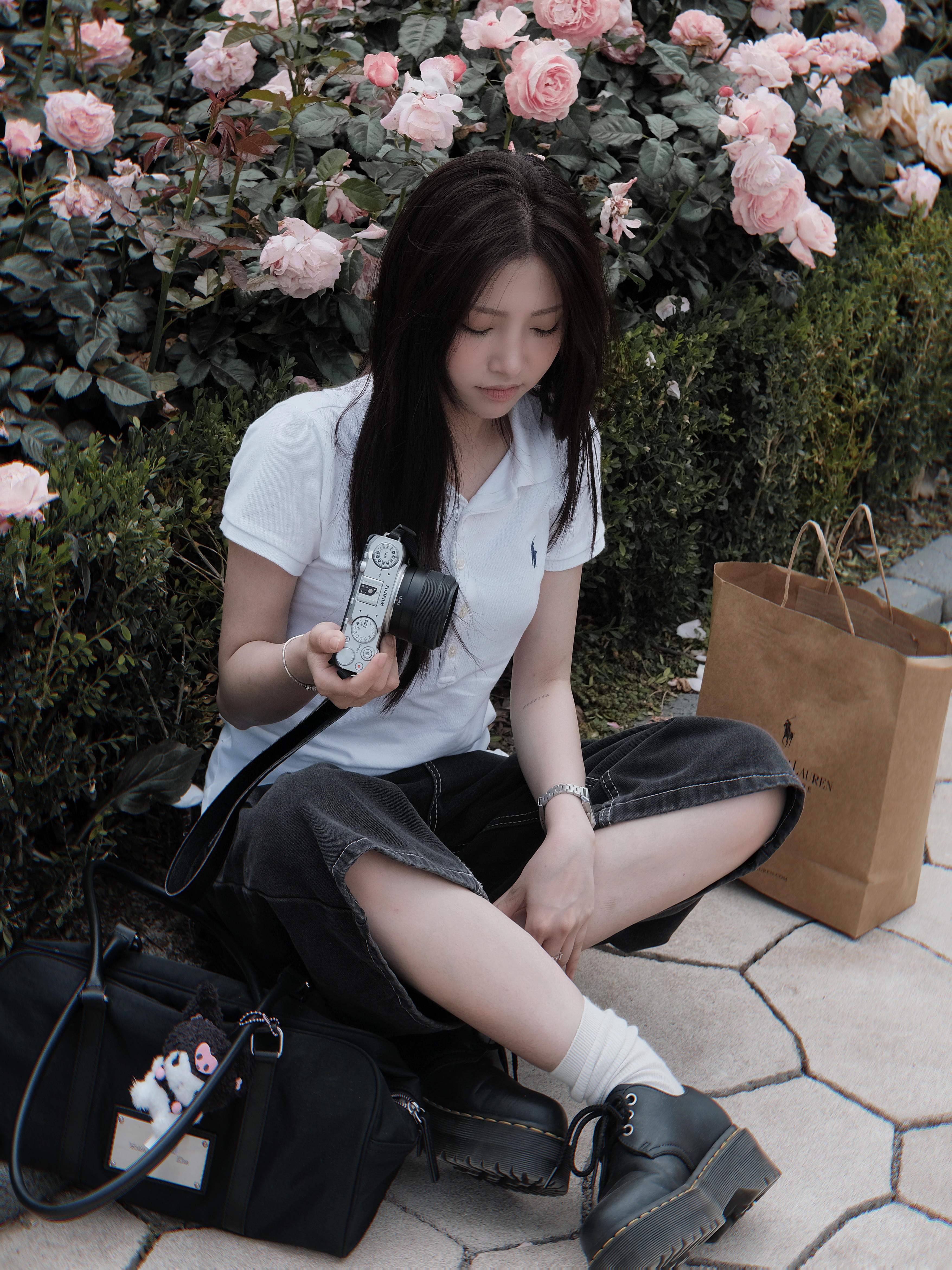 Dr. Martens 1461 Quad Black, Matin Kim Sporty Tote Bag Black 착용 스타일 - 1