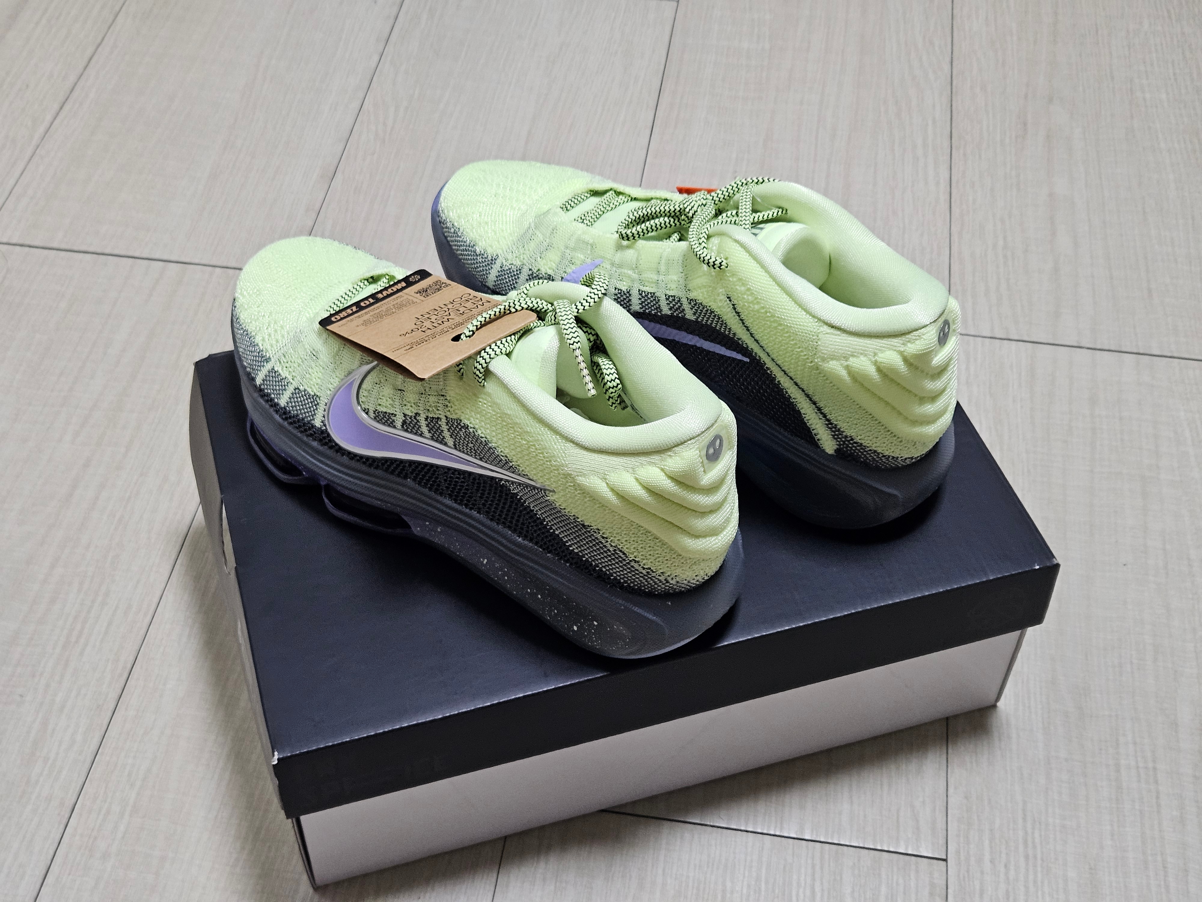 Nike Air Zoom G.T. Hustle 3 EP Barely Volt Metallic Silver 착용 스타일 - 5