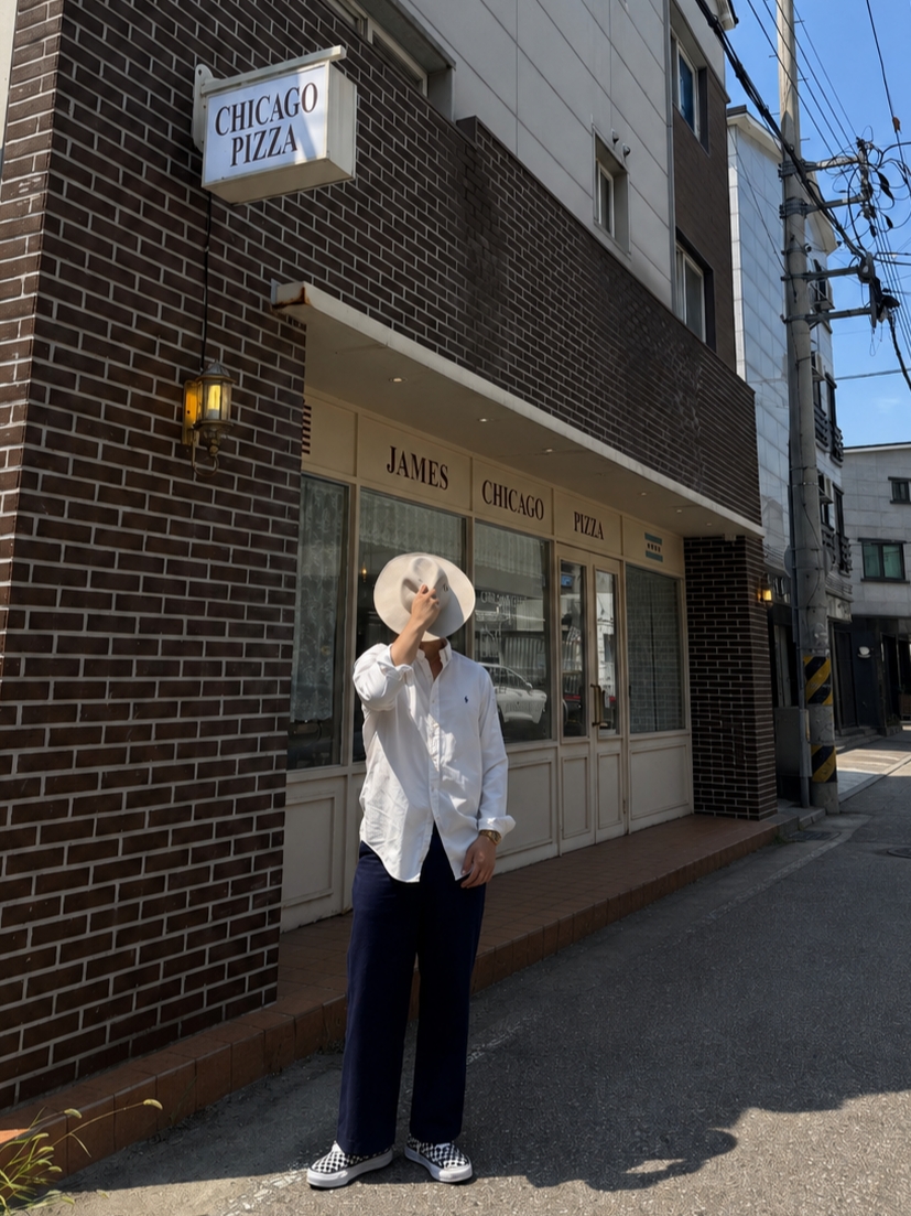 [30% 적립] Polo Ralph Lauren Classic Fit Garment Dyed Oxford Shirt White, Maison Mihara Yasuhiro Baker OG Sole Canvas Low Cut Sneakers Black White 착용 스타일