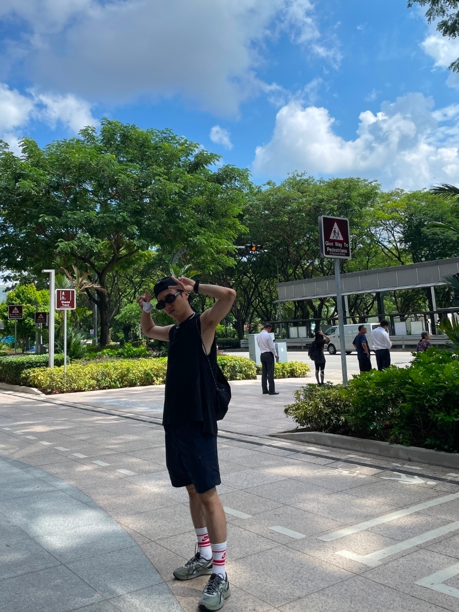 Asics Jog 100 S Sheet Rock - 2E Wide 착용 스타일 - 1