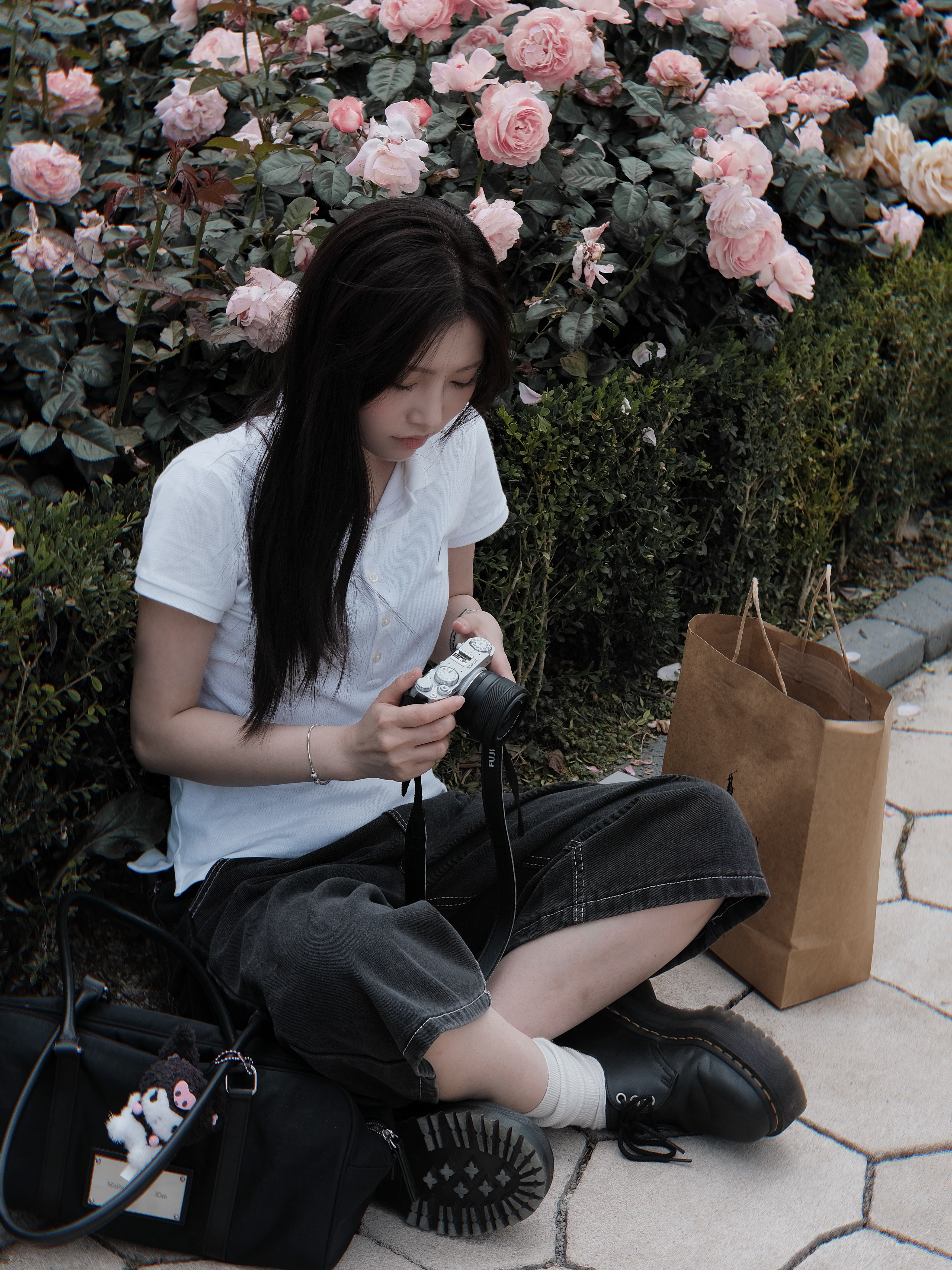 Dr. Martens 1461 Quad Black, Matin Kim Sporty Tote Bag Black 착용 스타일 - 3