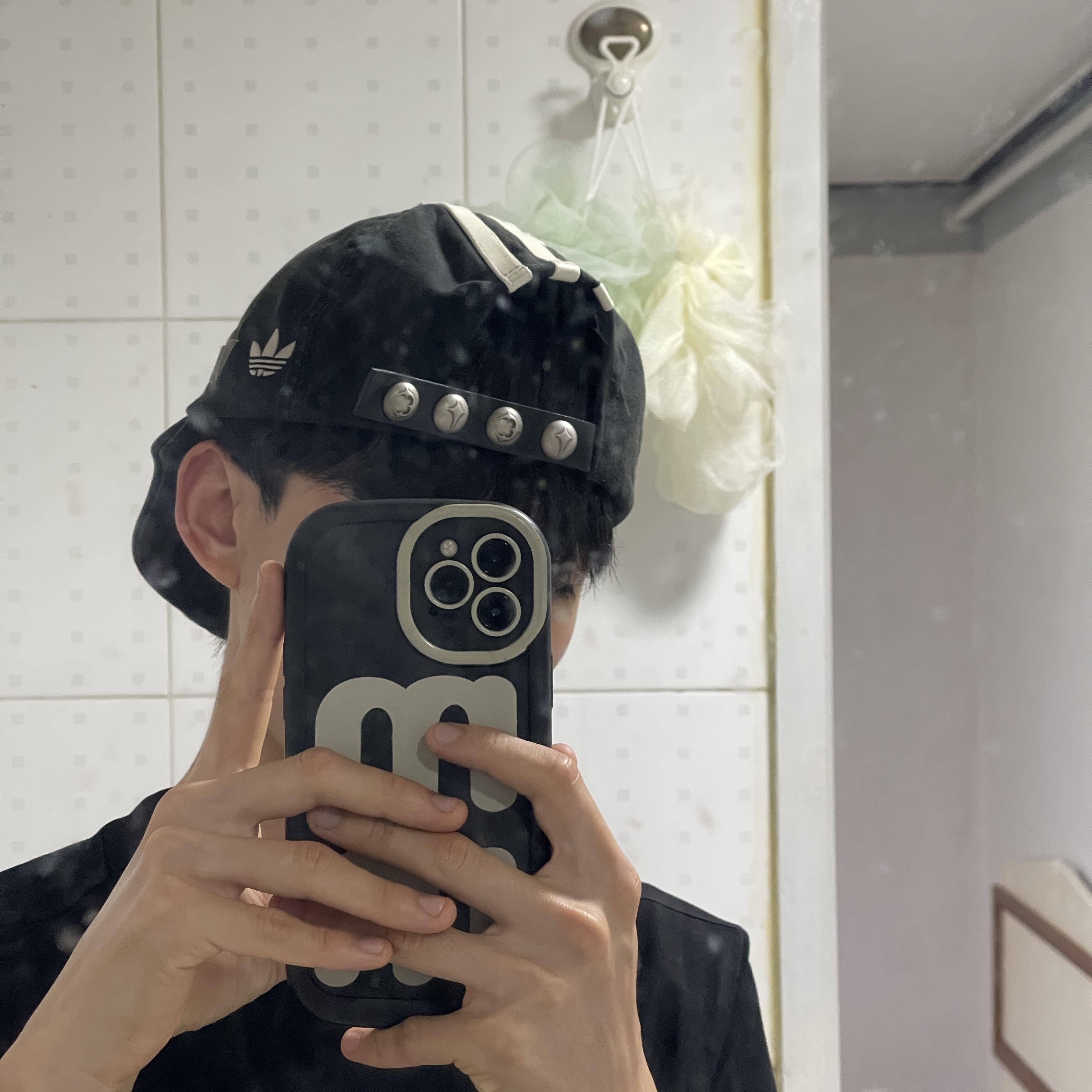 Adidas x Thug Club Sword Cap Black 착용 스타일 - 1