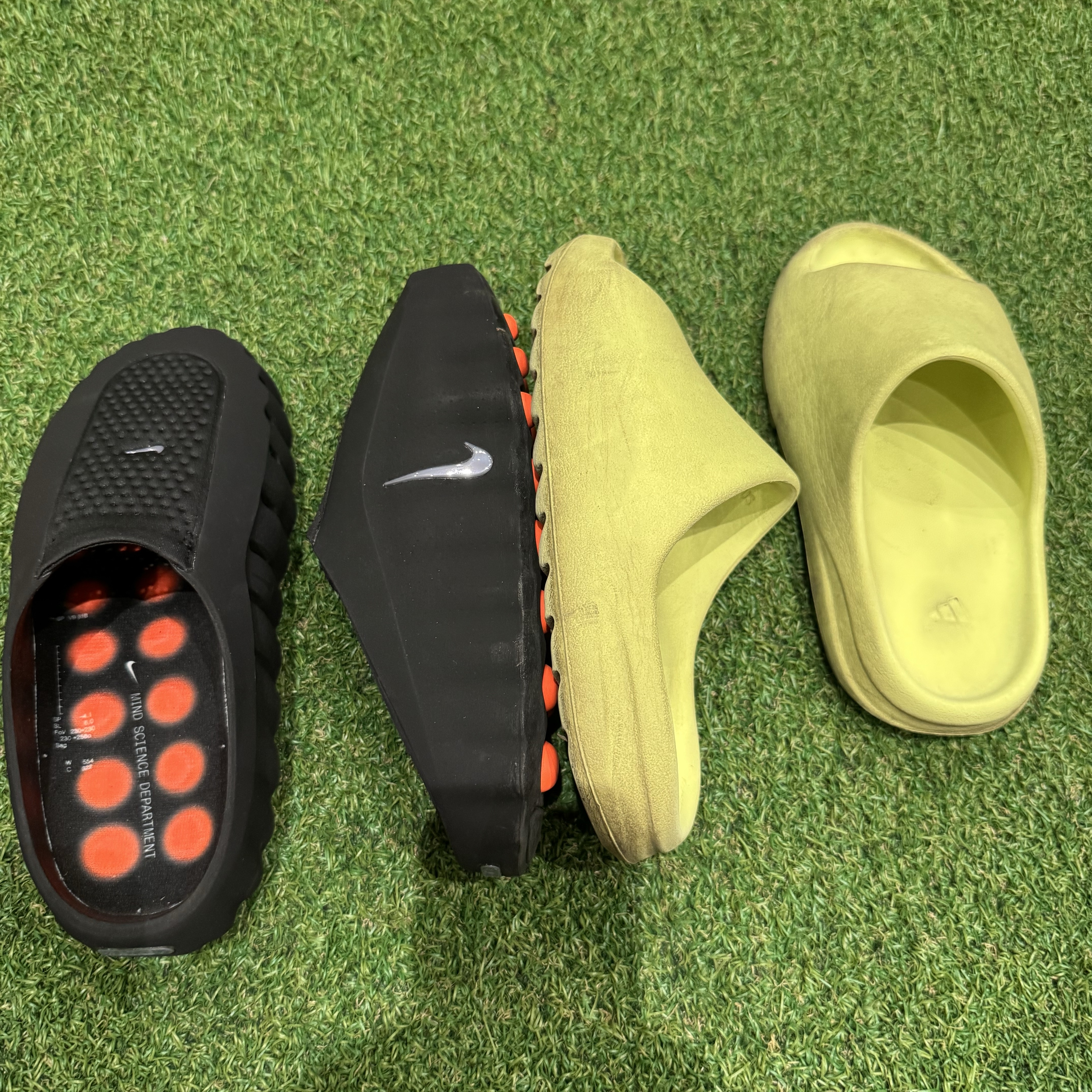 Nike Mind 001 Black Chrome, Adidas Yeezy Slide Glow Green 2022/2023 착용 스타일 - 1