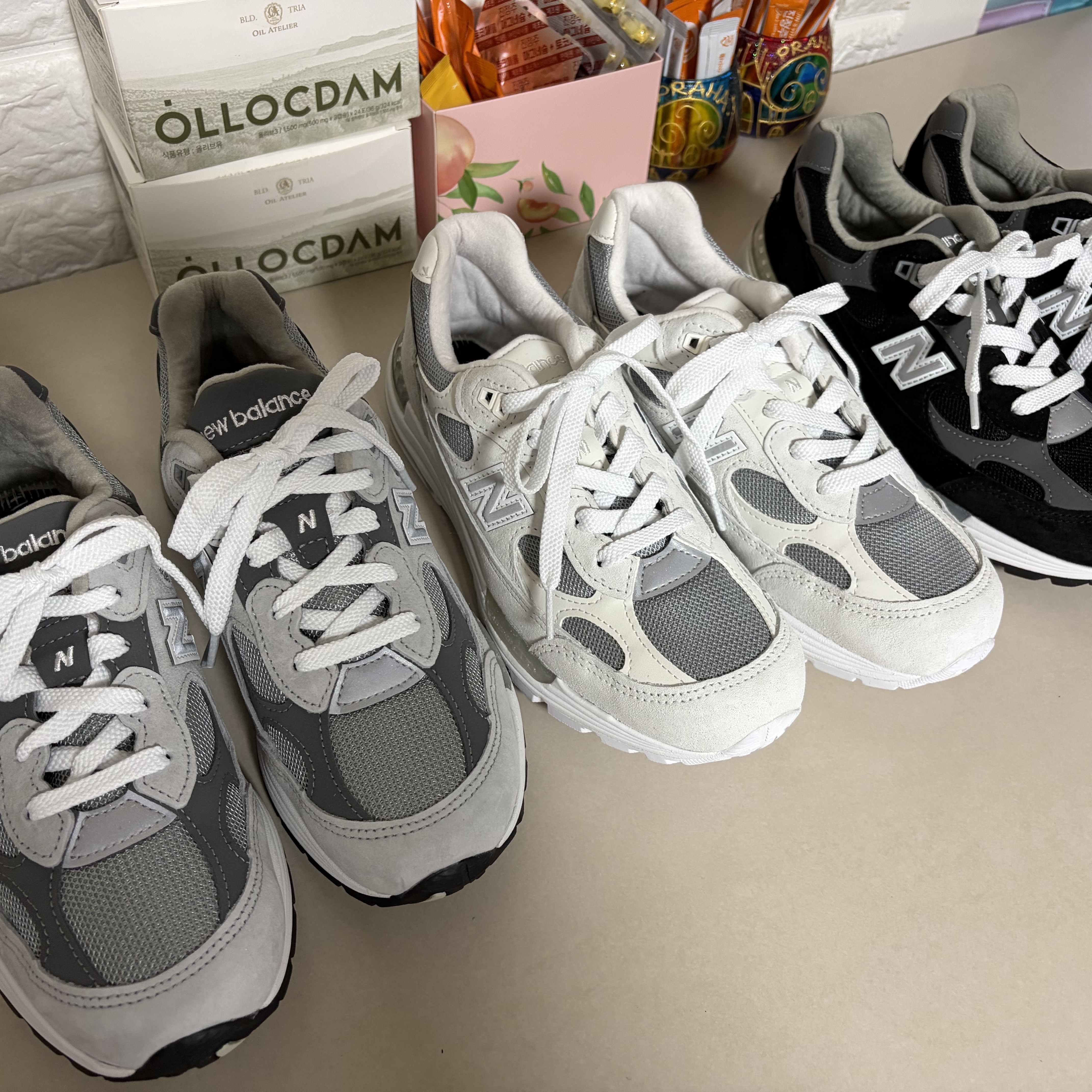 New Balance 992 Made in USA Core White Reflection 착용 스타일 - 2