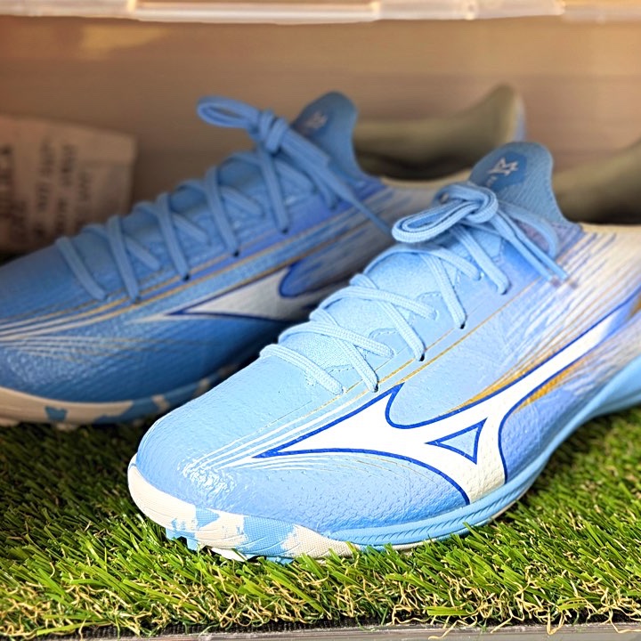 Mizuno Alpha III Elite AS Blue White 착용 스타일