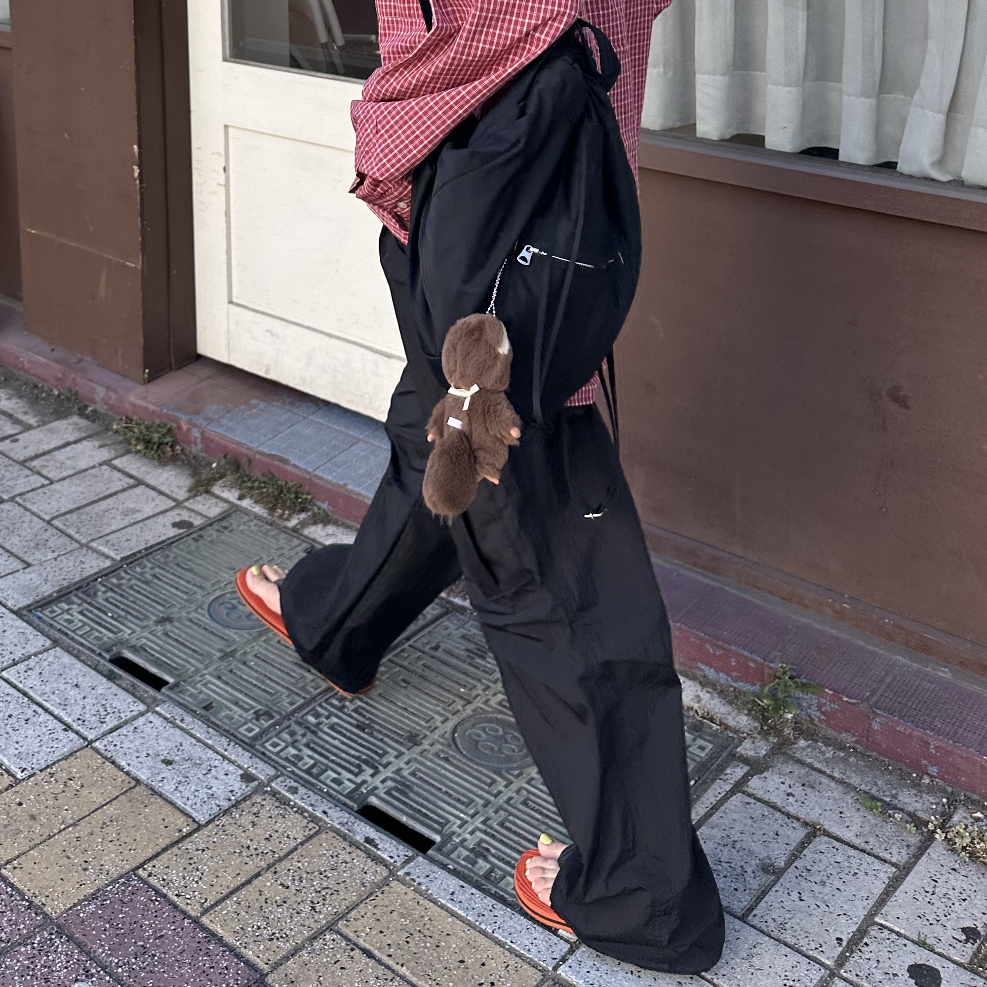 Porter Mile Knapsack Black, Oakley Catalina Flip Flop Aviator Orange 착용 스타일 - 2