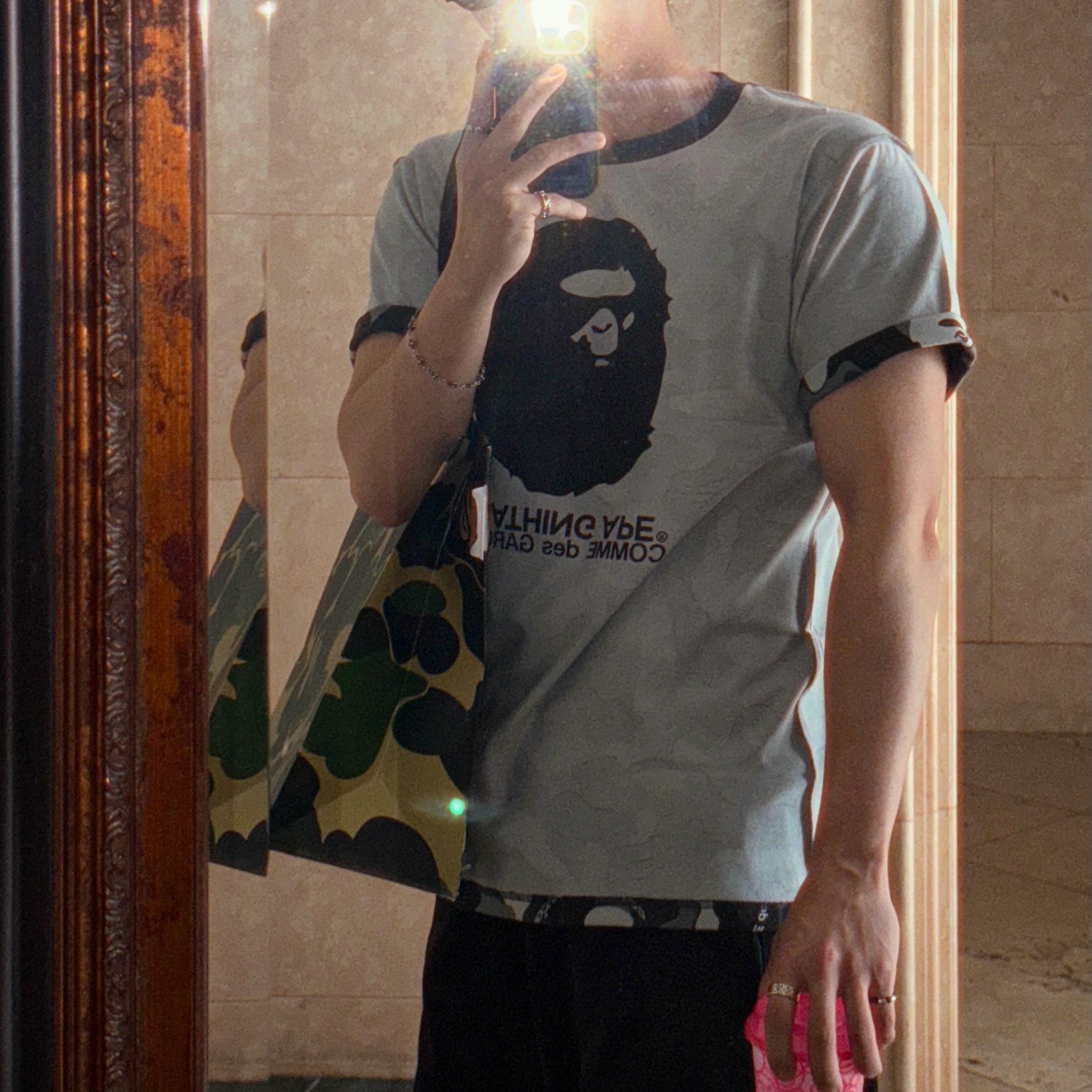 BAPE x Comme Des Garcons Osaka Camo Inside Out T-Shirt Black 착용 스타일 - 2