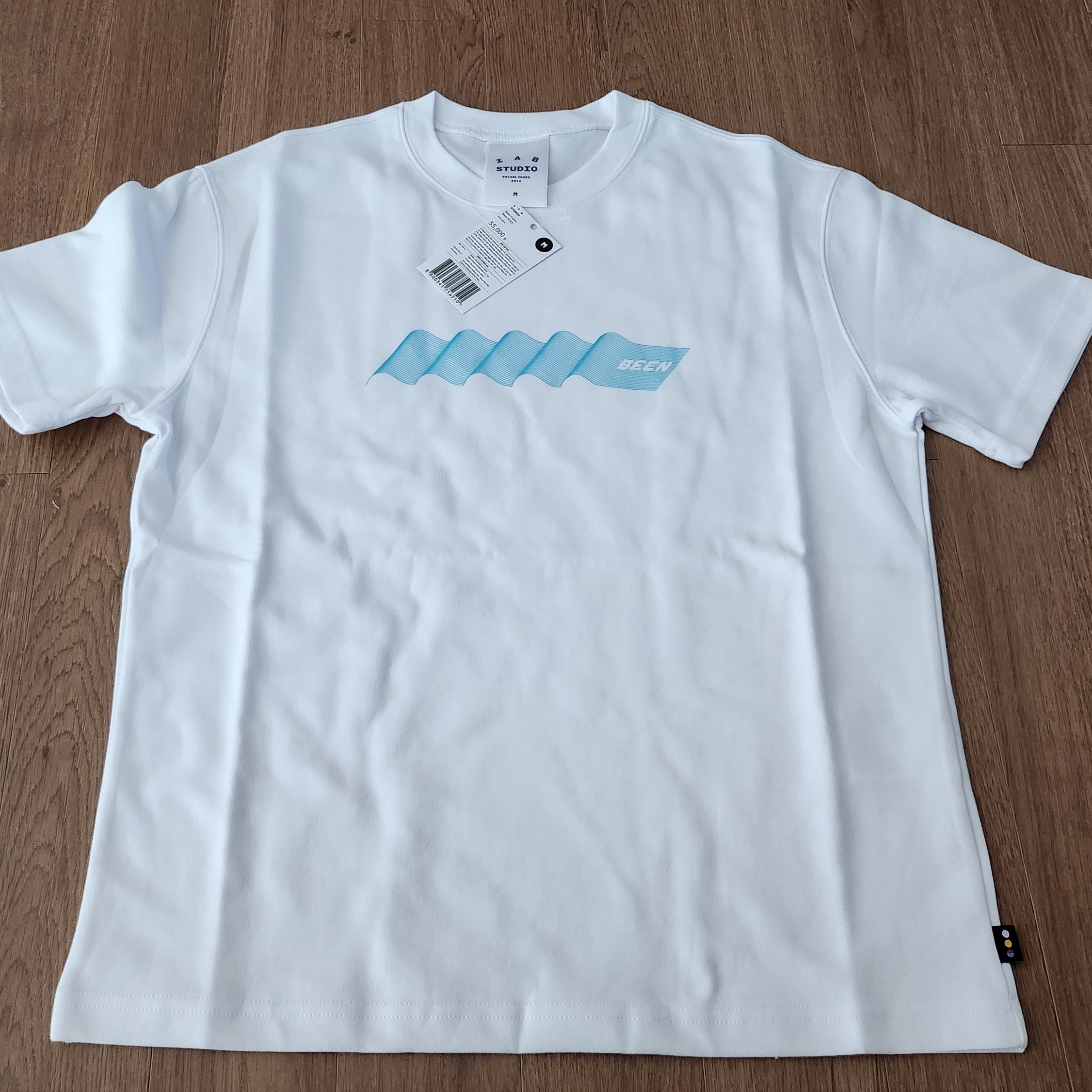 IAB Studio Been T-Shirt White 착용 스타일 - 1