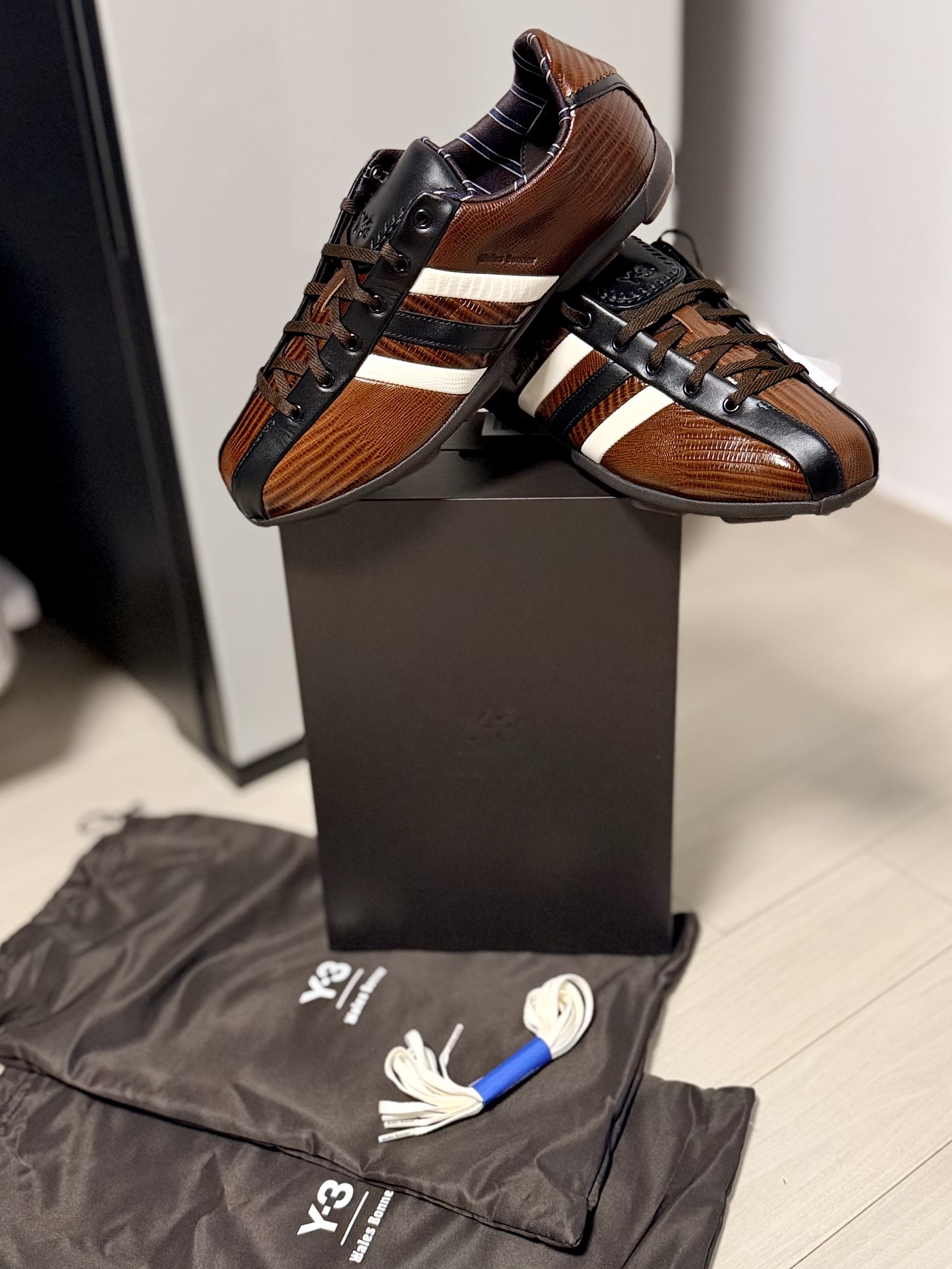 Y-3 x Wales Bonner The Field Lizzard Cream White Dark Brown 착용 스타일