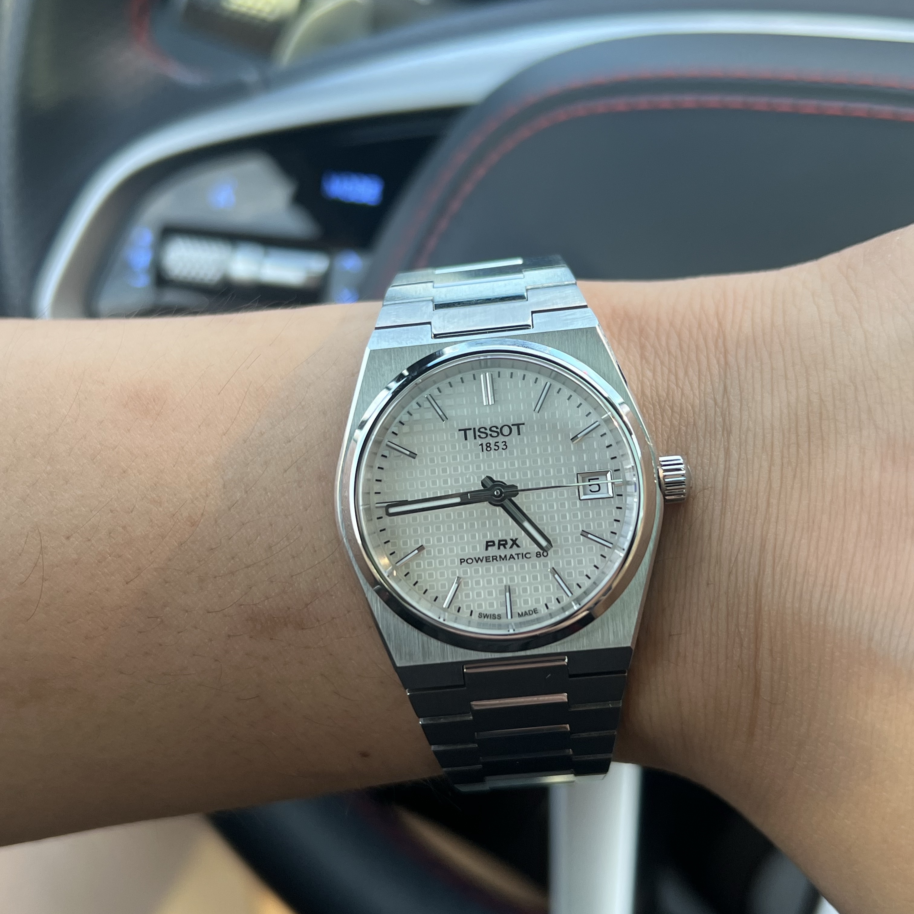 Tissot PRX Powermatic 80 35mm Steel Mother of Pearl 착용 스타일 - 1