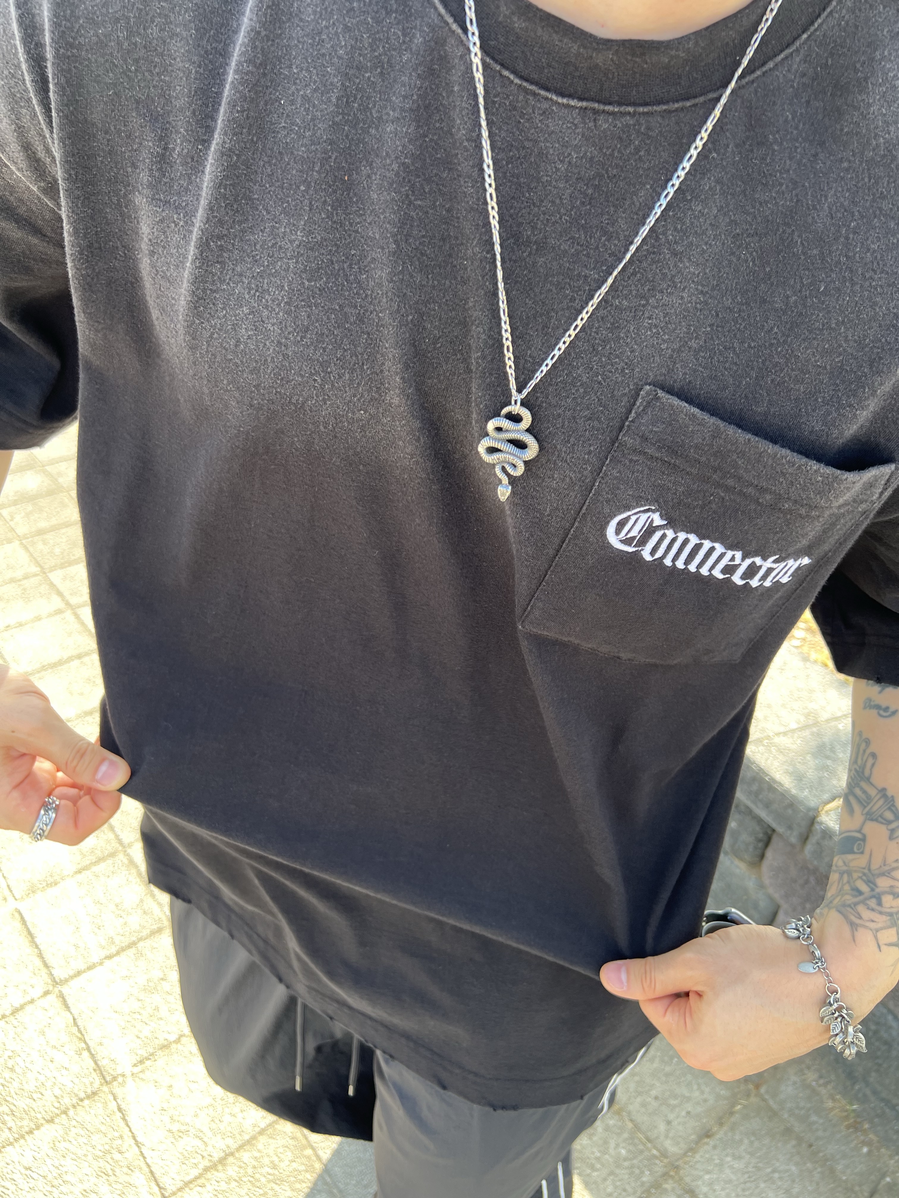 AX CONNECTION Destroyed Connector Embroidered Oversized T-Shirt Washed Black, Undermycar Mu.126 Original Logo Piping Line Nylon Pants Black 착용 스타일 - 5