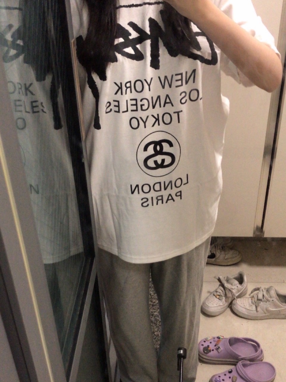 Stussy World Tour T-Shirt White 착용 스타일
