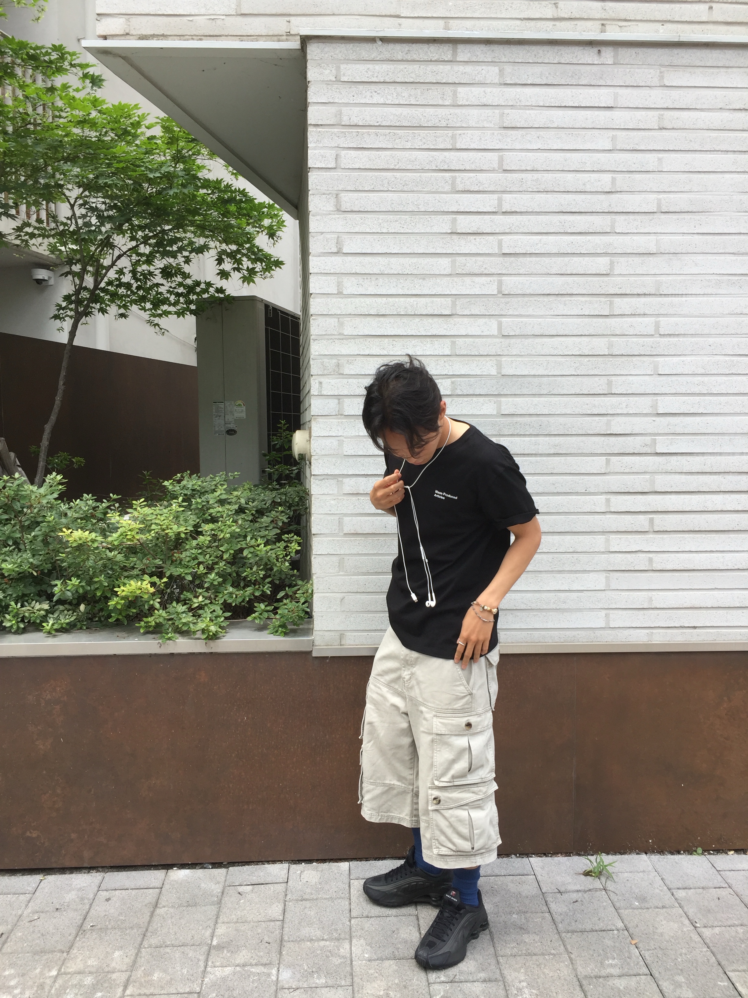 Plastic Product MPa T-Shirt Black, Nike Shox R4 Black Bright Crimson 착용 스타일 - 1