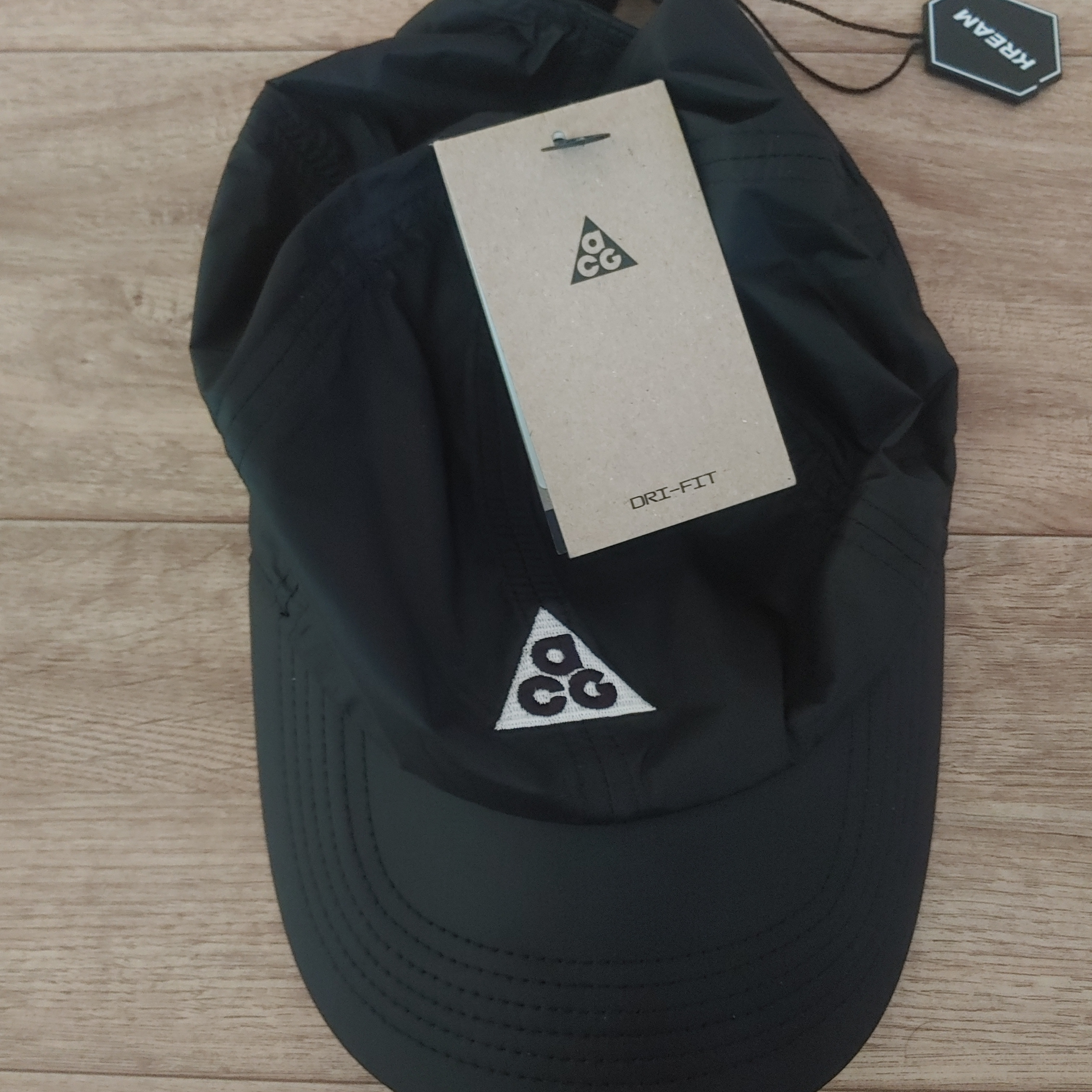 Nike ACG Trail Cap Black 착용 스타일