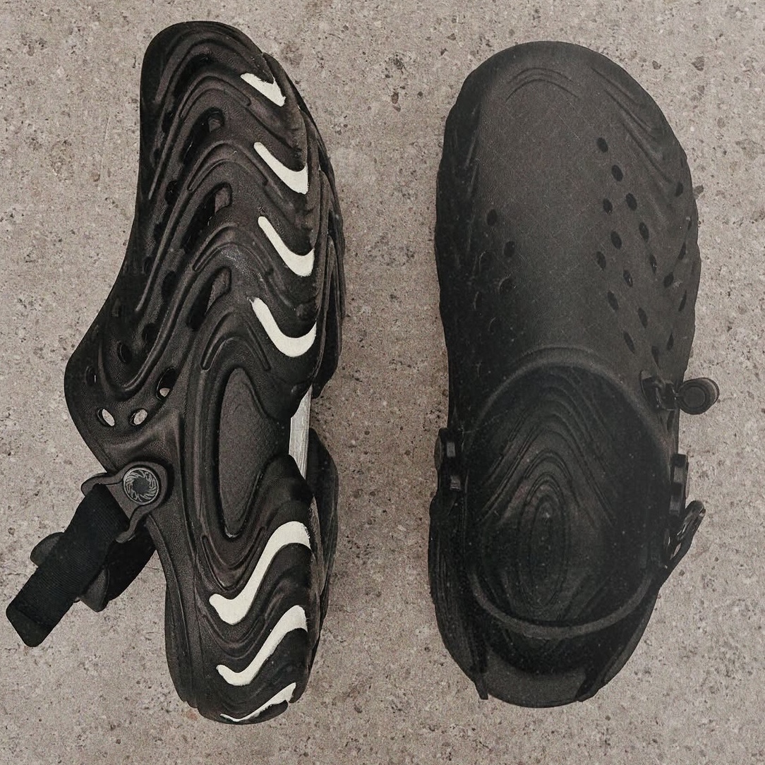 Crocs x Kasina Echo II Black Glow 착용 스타일