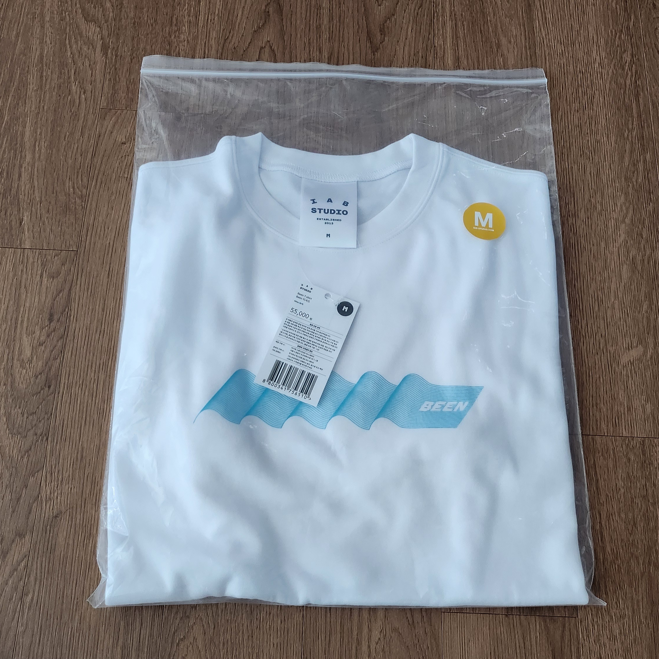 IAB Studio Been T-Shirt White 착용 스타일 - 3