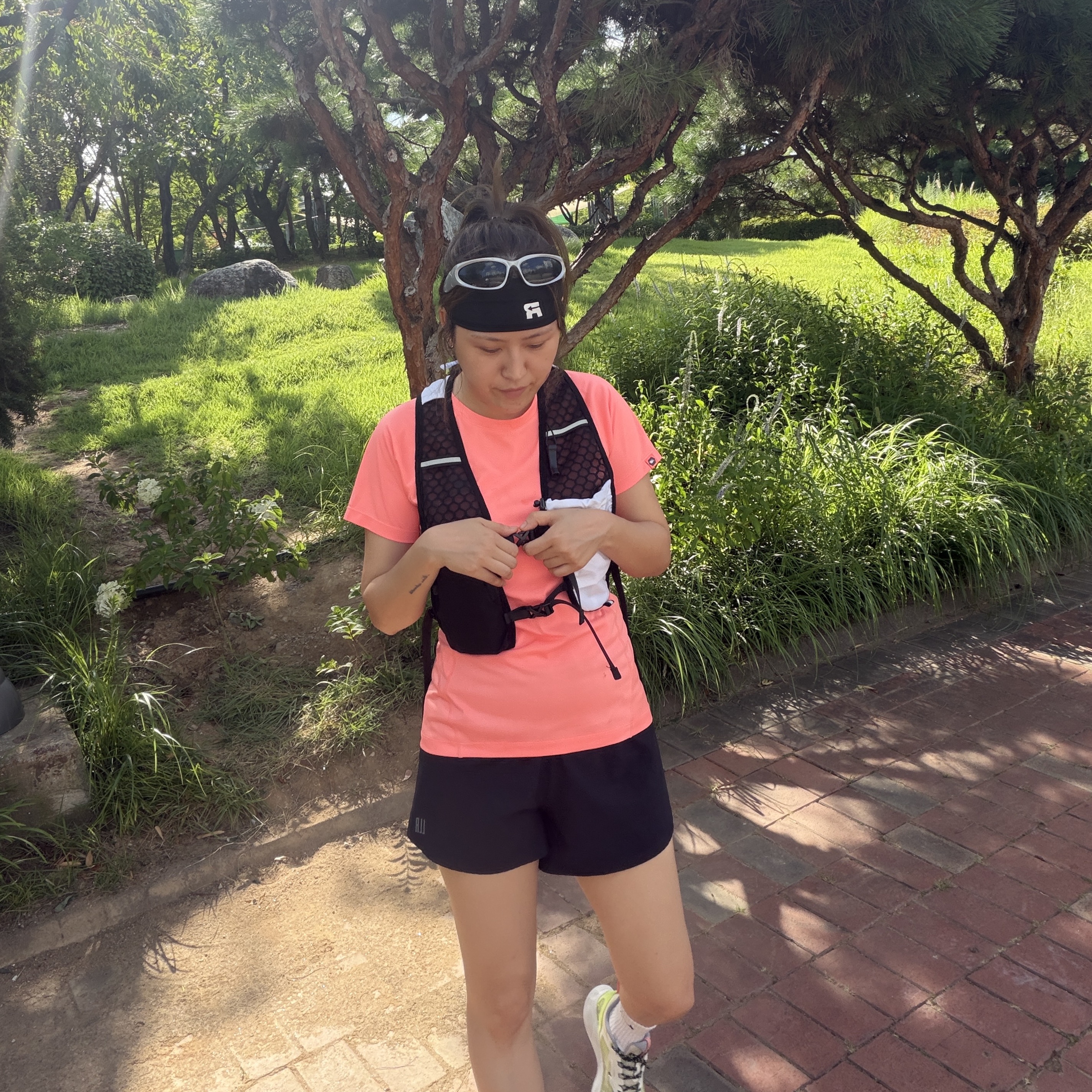 TIME TO RUN Performance Sweat-Wicking Running Headband 착용 스타일 - 2