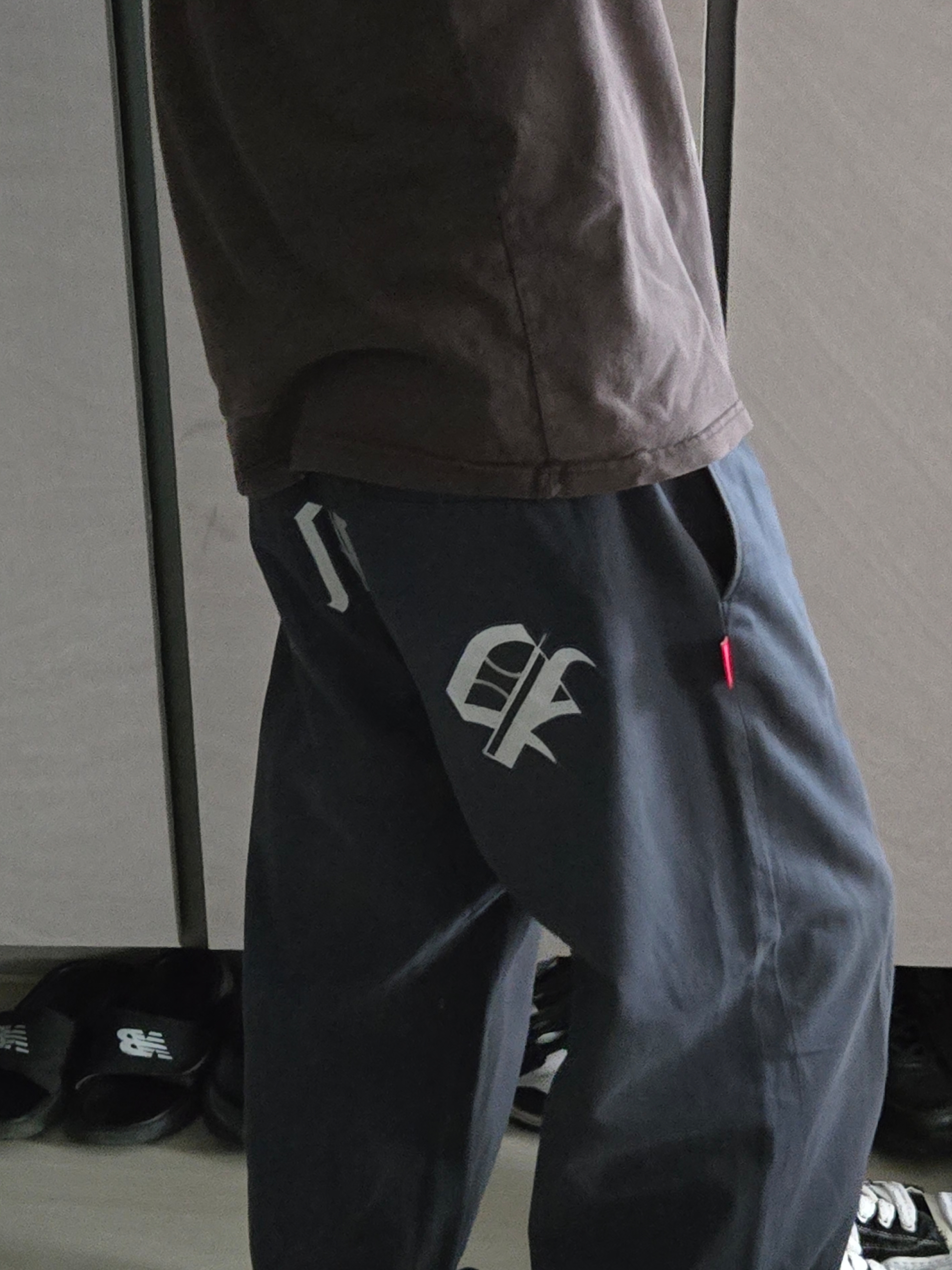 Peaceminusone Work Pants #1 Grey 착용 스타일