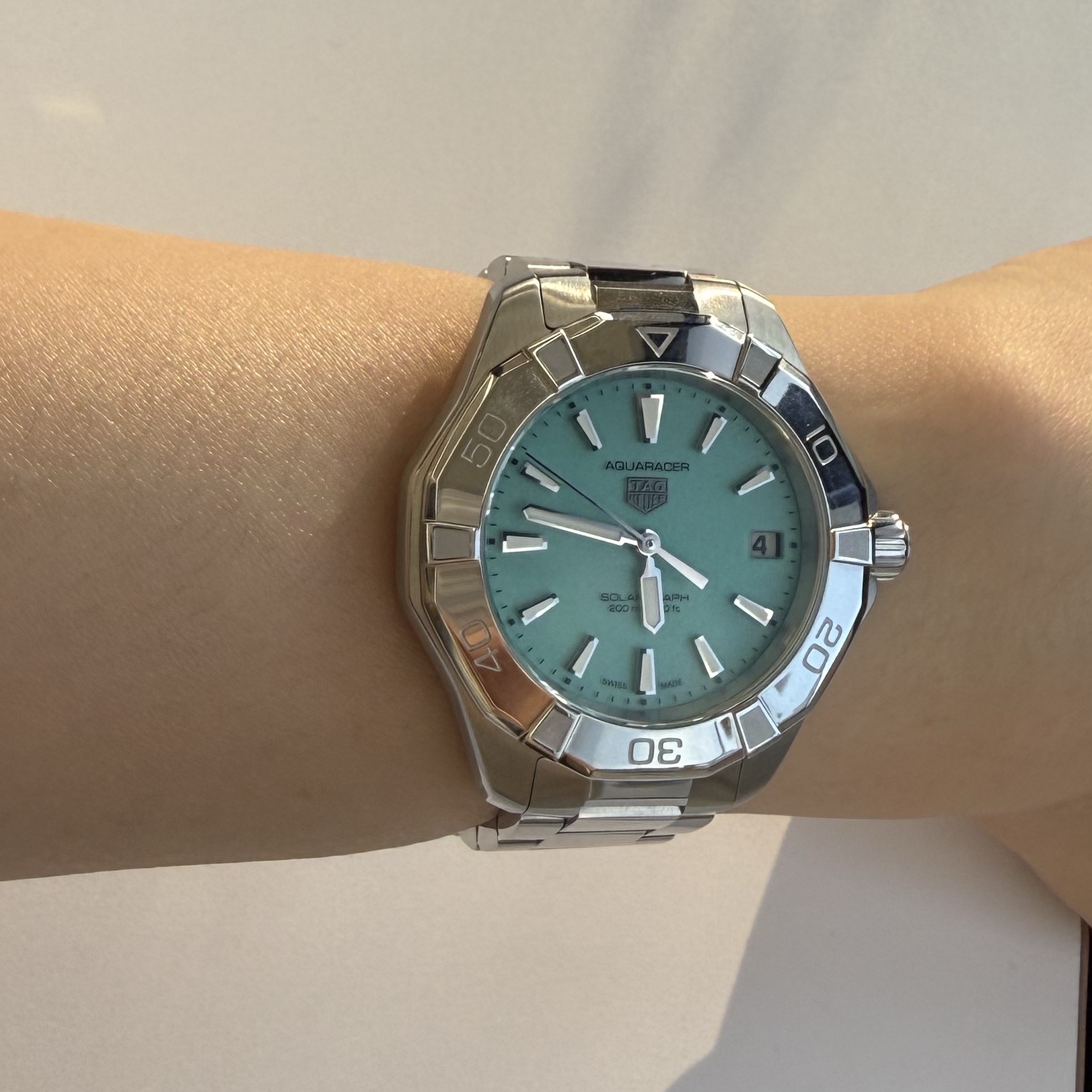 TAG Heuer Aquaracer Professional 200 Solargraph Quartz 34mm Steel Green 착용 스타일