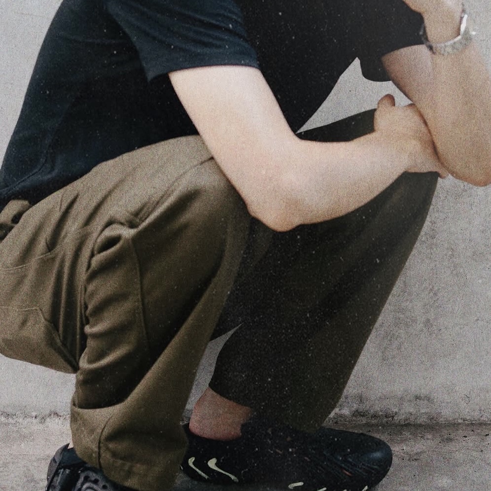Crocs x Kasina Echo II Black Glow 착용 스타일 - 3