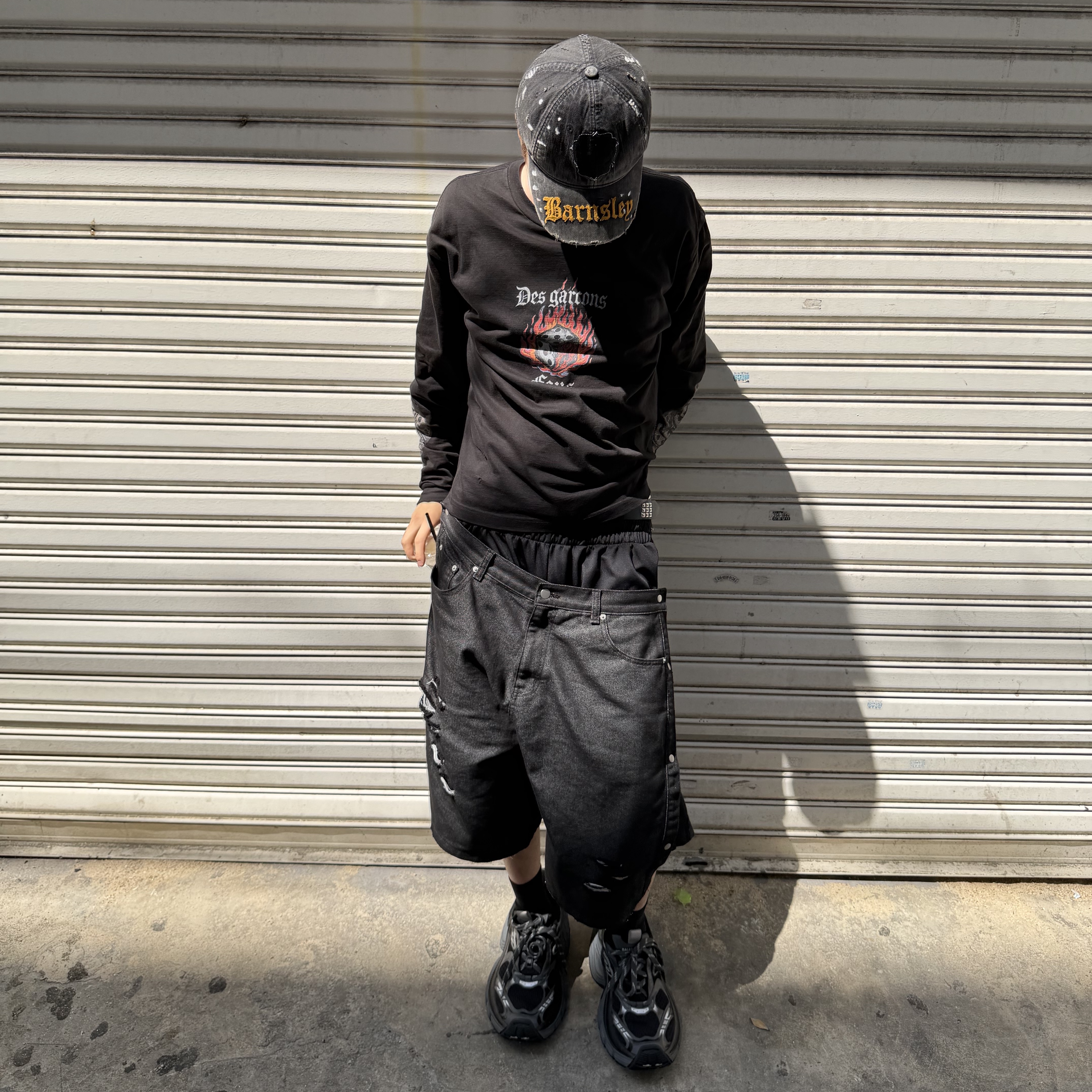 preoccupy Double-Layered Non-fade Bermuda Shorts, Balenciaga 6XL Sneakers Black Gray 착용 스타일 - 3