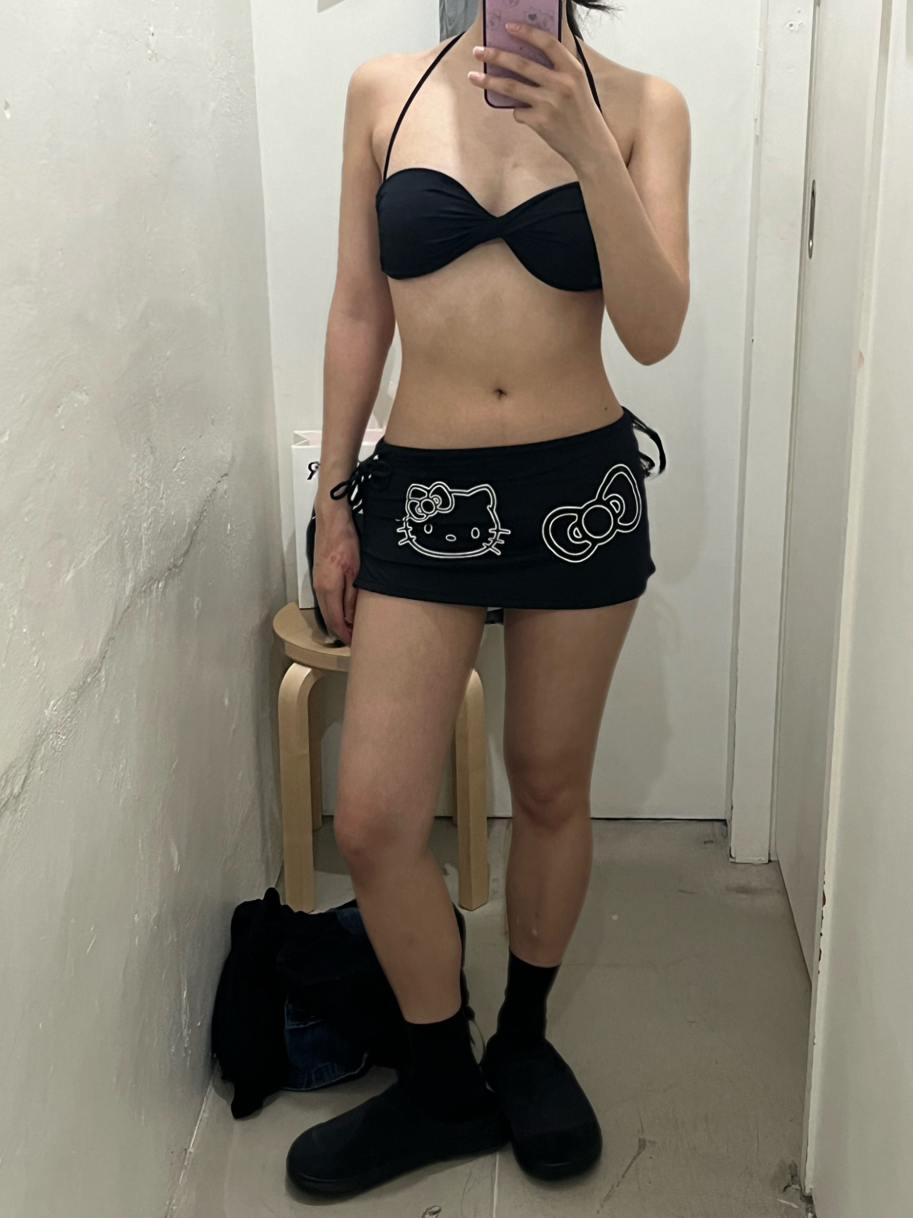 (W) Open Yy x Hello Kitty Bikini 3 Piece Set Black 착용 스타일 - 2