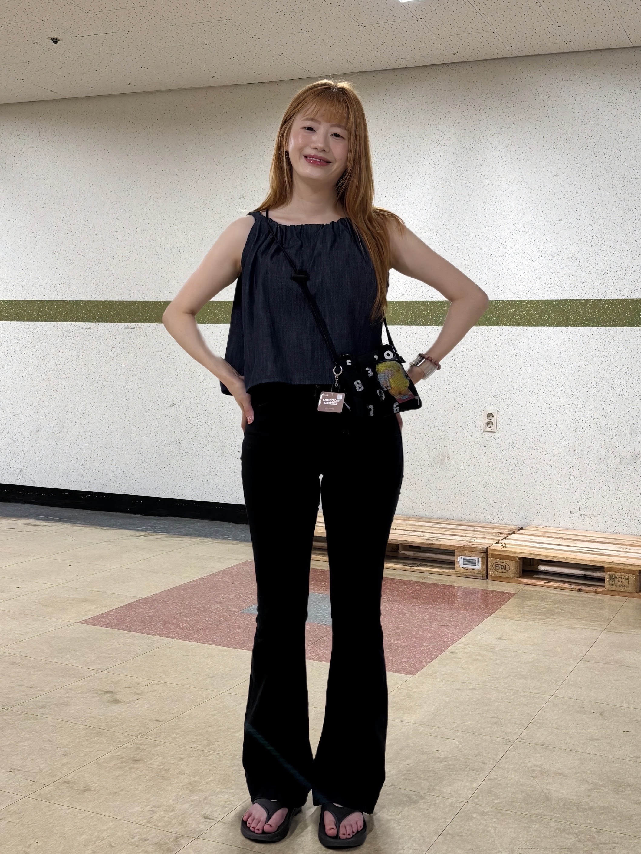 Sou Sou Poketle Mesh Sacoche Black, Oofos OOriginal Black 착용 스타일 - 4